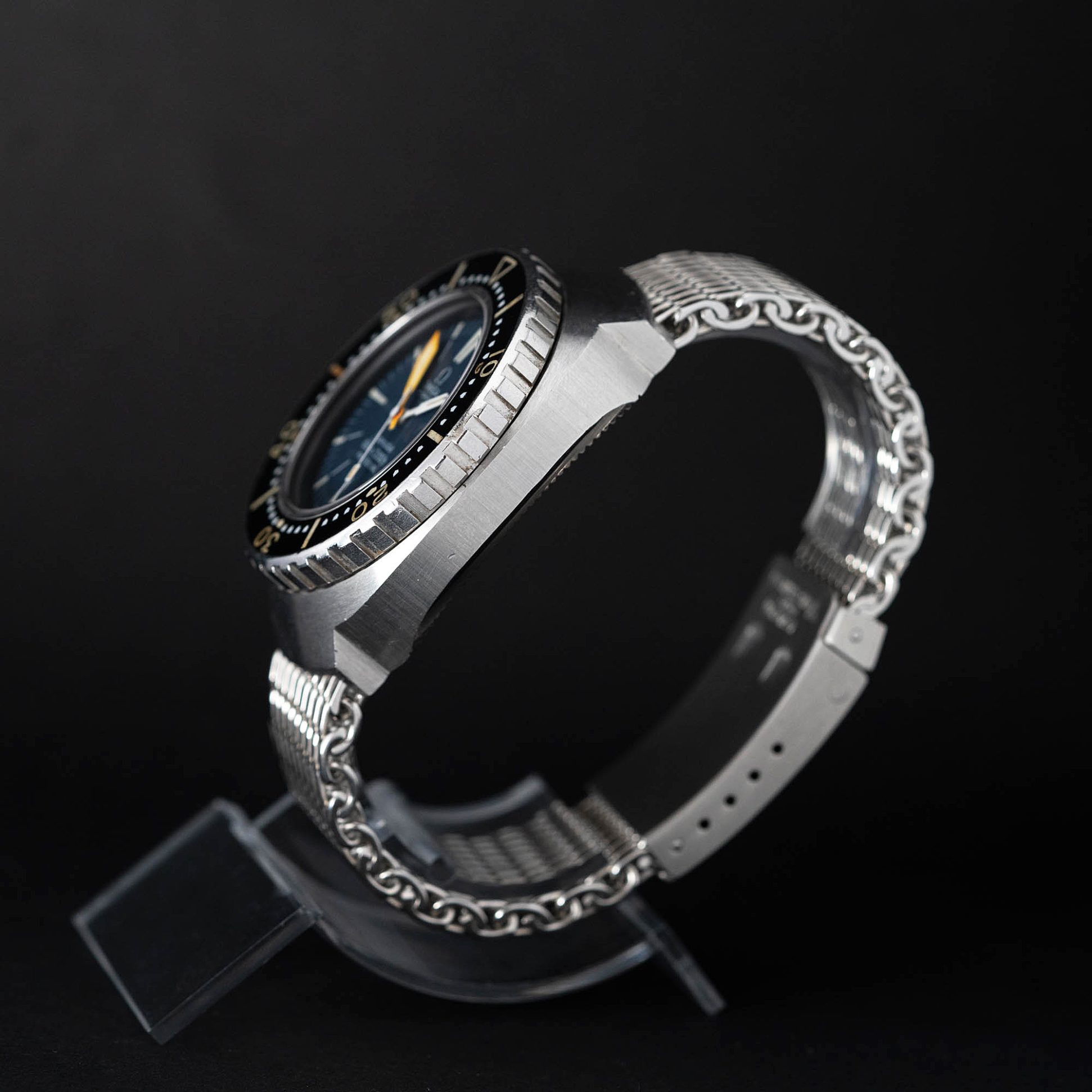 Omega_Seamaster_1000-3.jpg