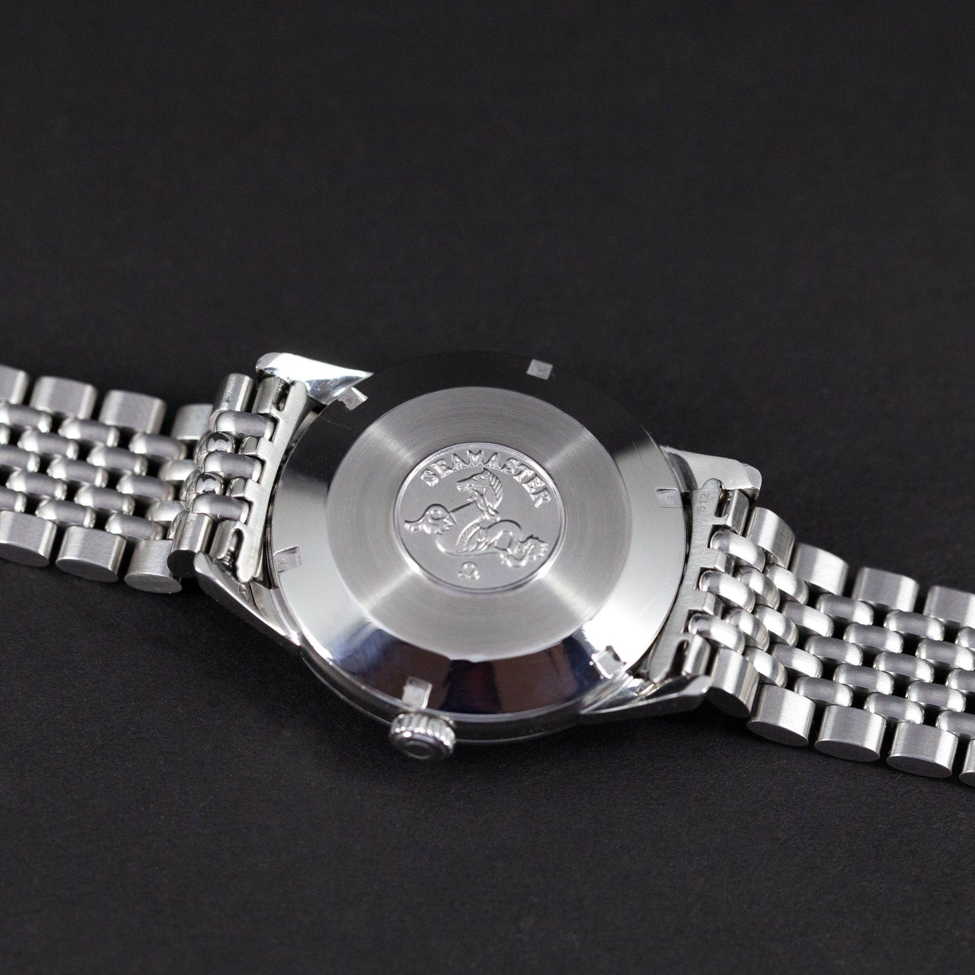 Omega_Seamaster_14390-62-3.jpg