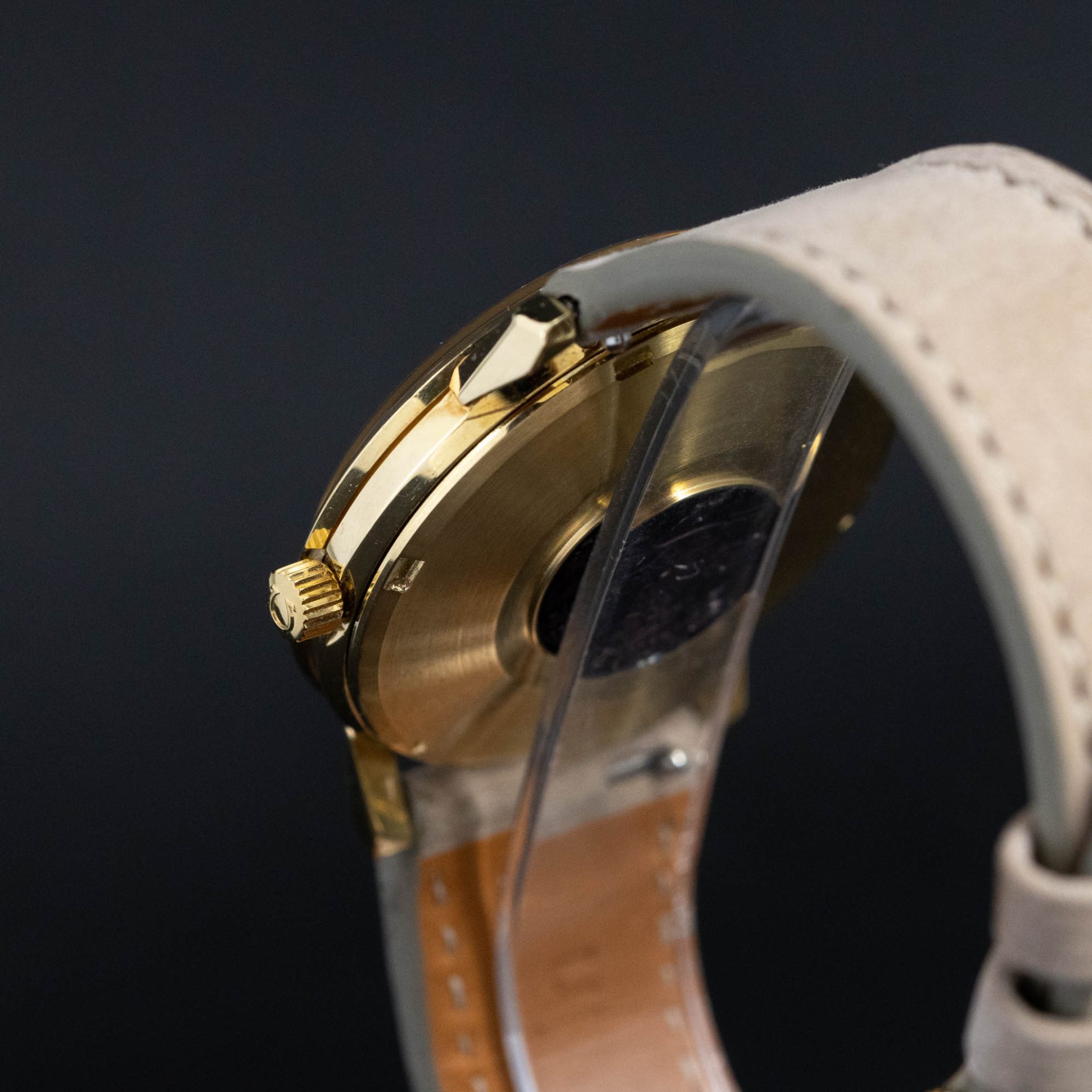 Omega_Seamaster_18k_1967-9.jpg
