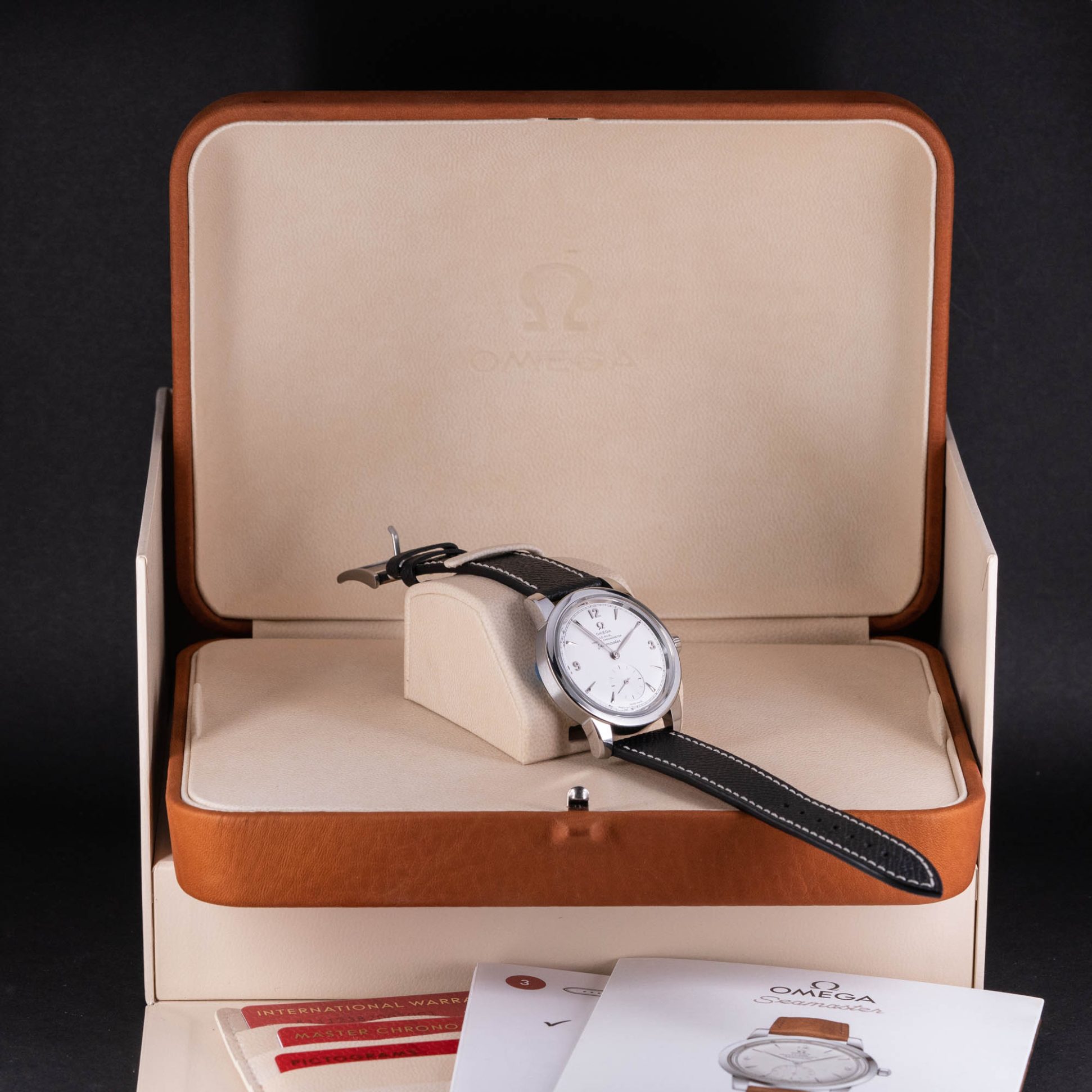 Omega_Seamaster_1948_Heritage-7.jpg