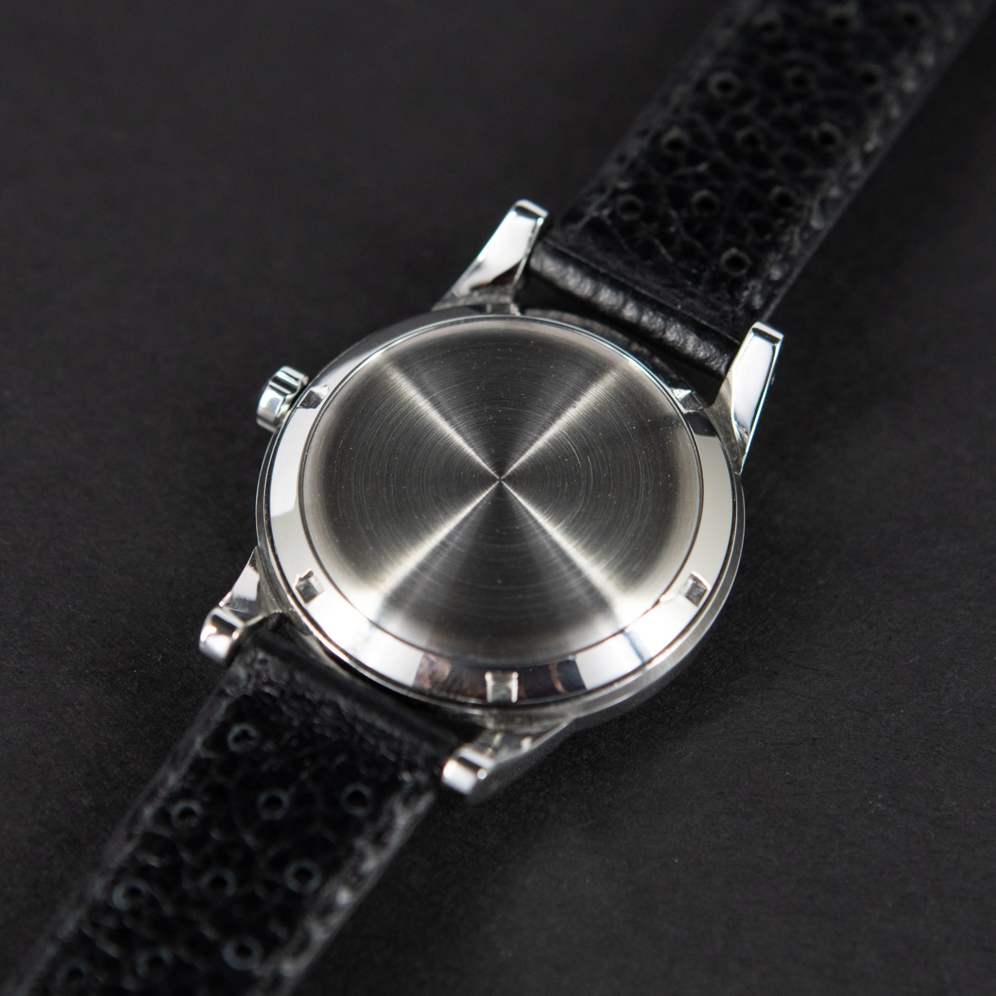 Omega_Seamaster_2494-2.jpg