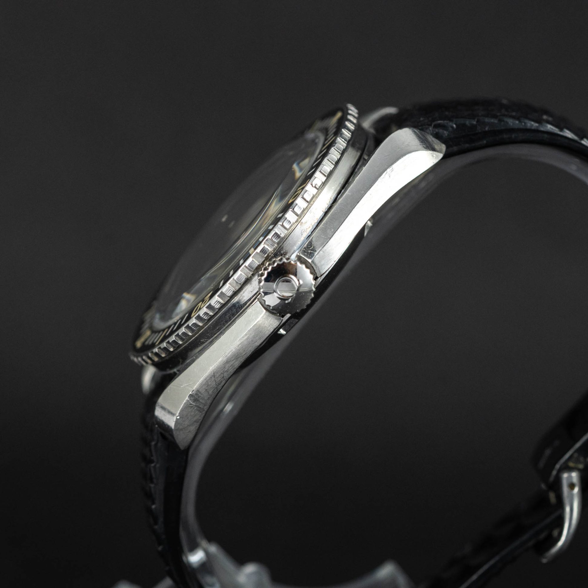 Omega_Seamaster_300_Big_Triangle-9.jpg