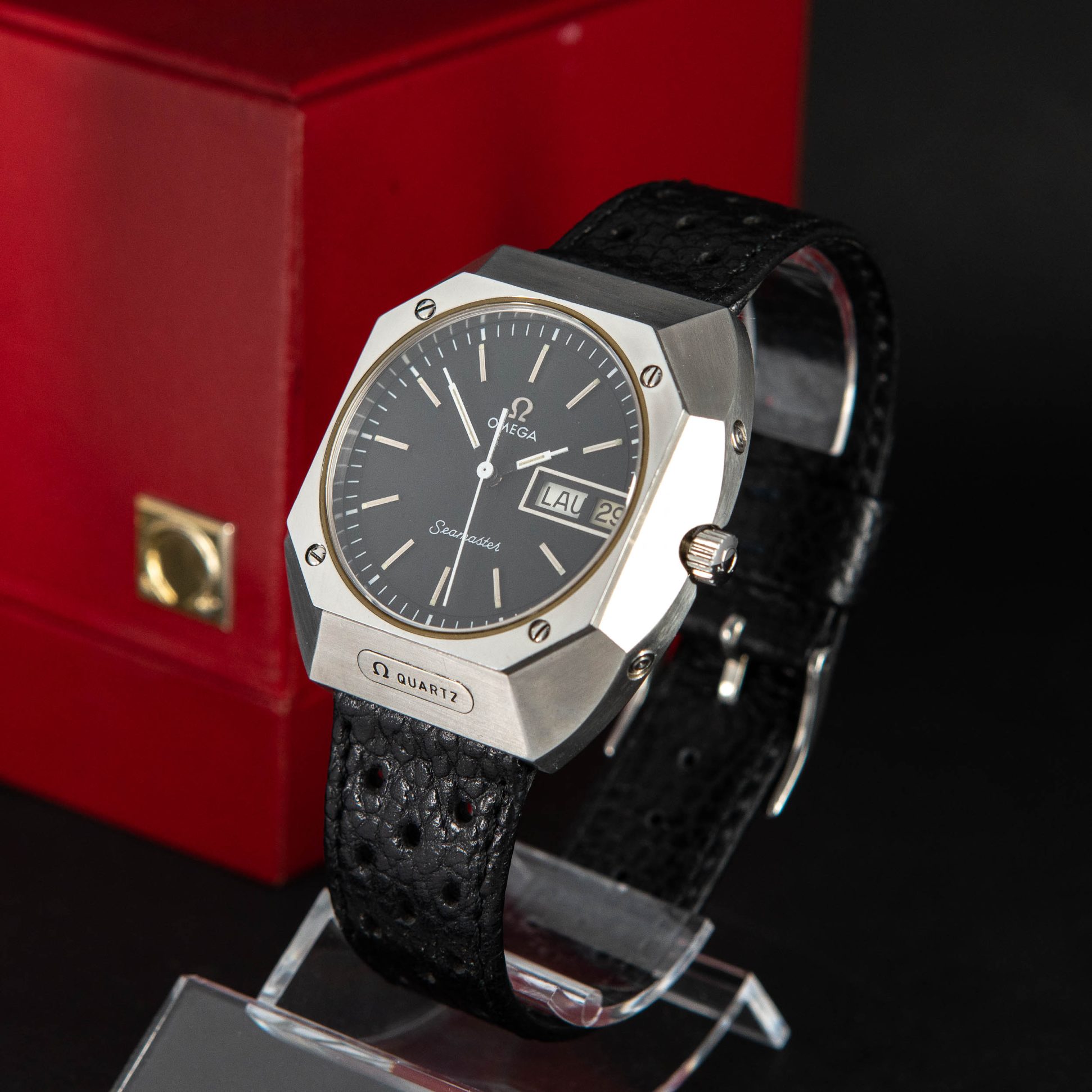 Omega_Seamaster_Mariner_1975-2.jpg