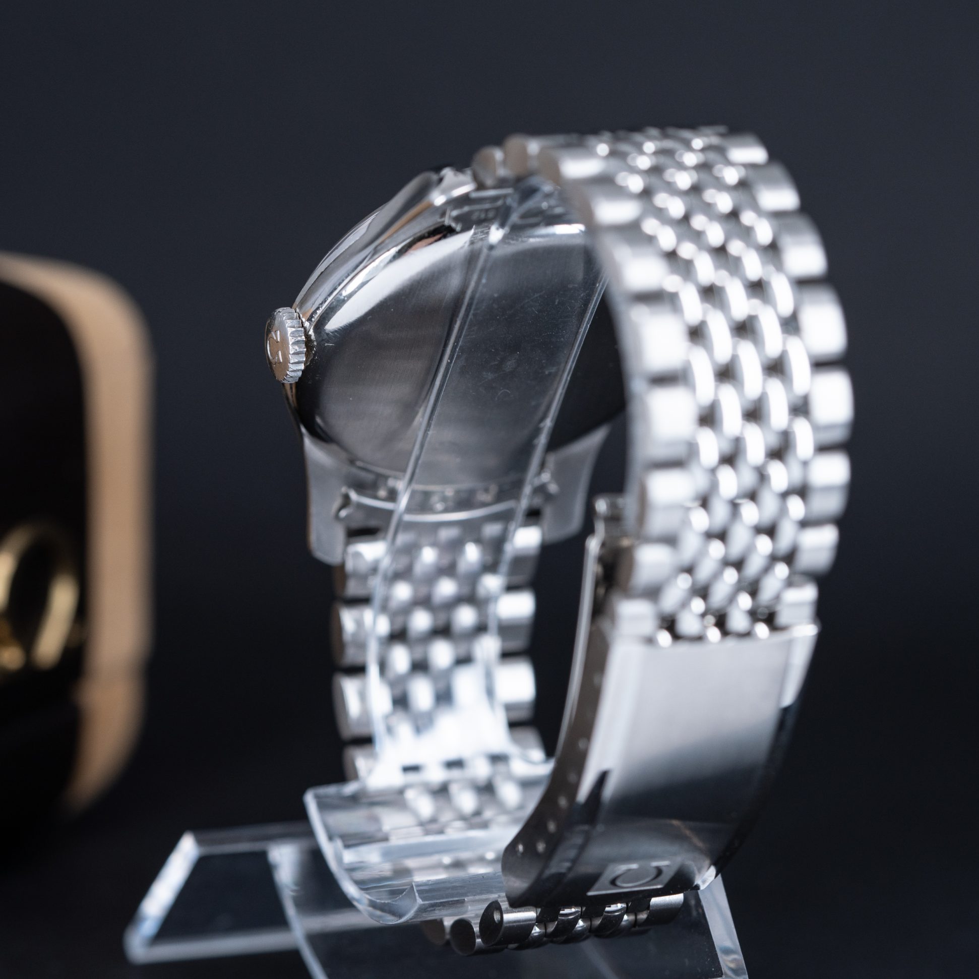 Omega_Sector-Dial_2487_1947-9-1.jpg