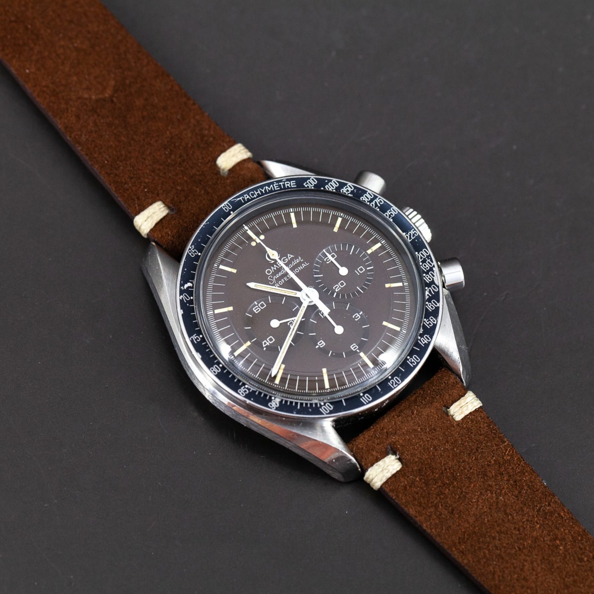 Omega_Speed_ruskea-3.jpg