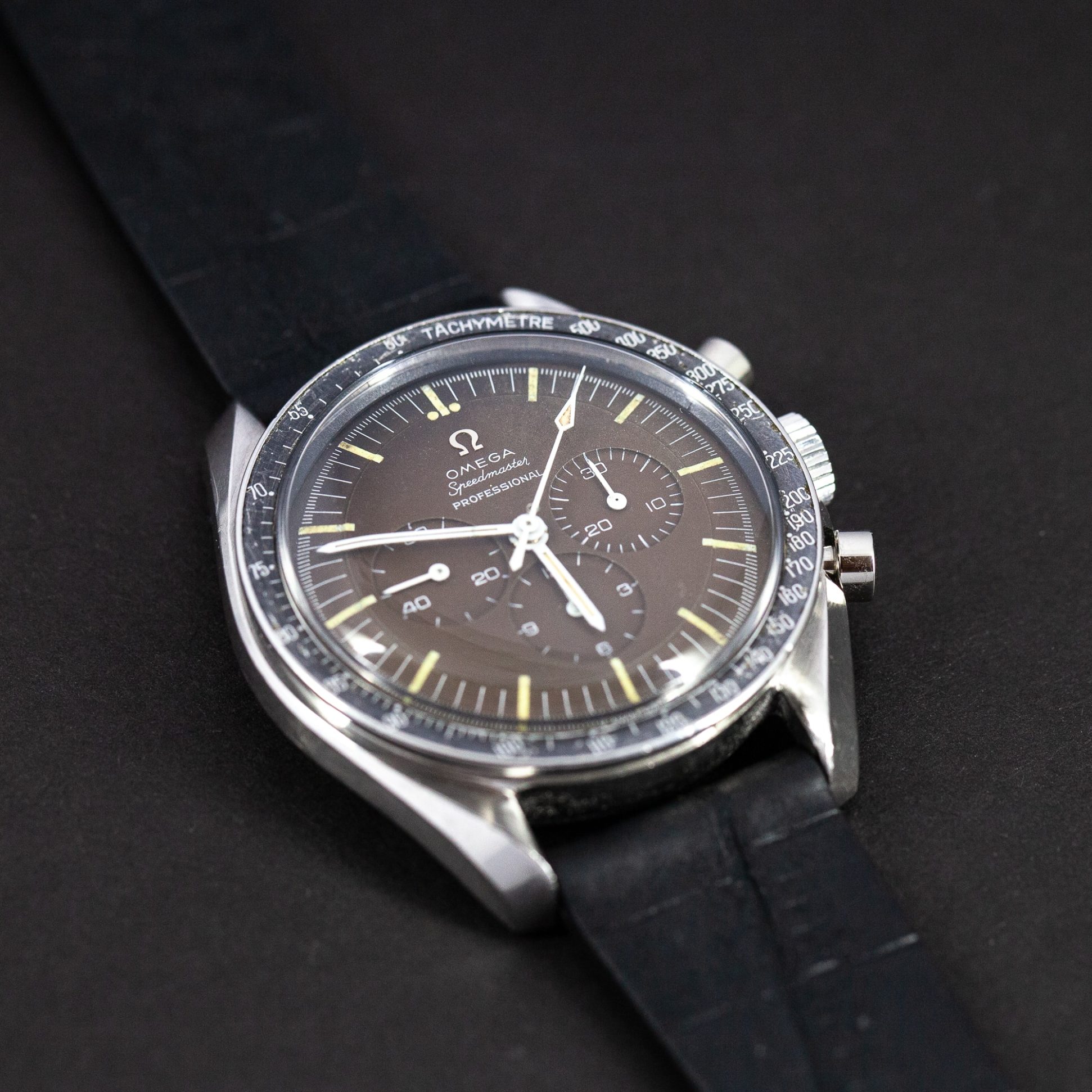Omega_Speedmaster_105.012-65-3.jpg