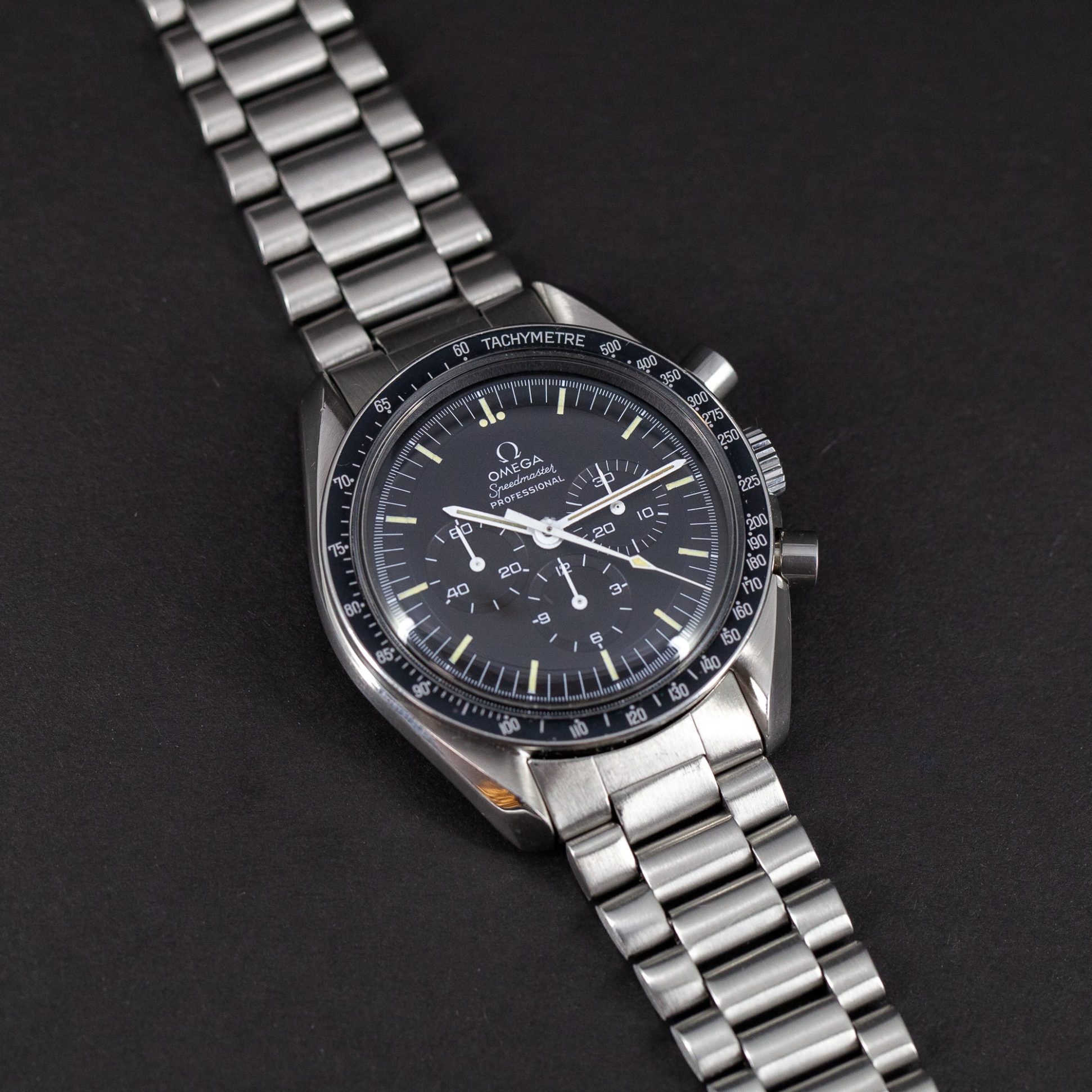 Omega_Speedmaster_1971_palkintokello-7.jpg