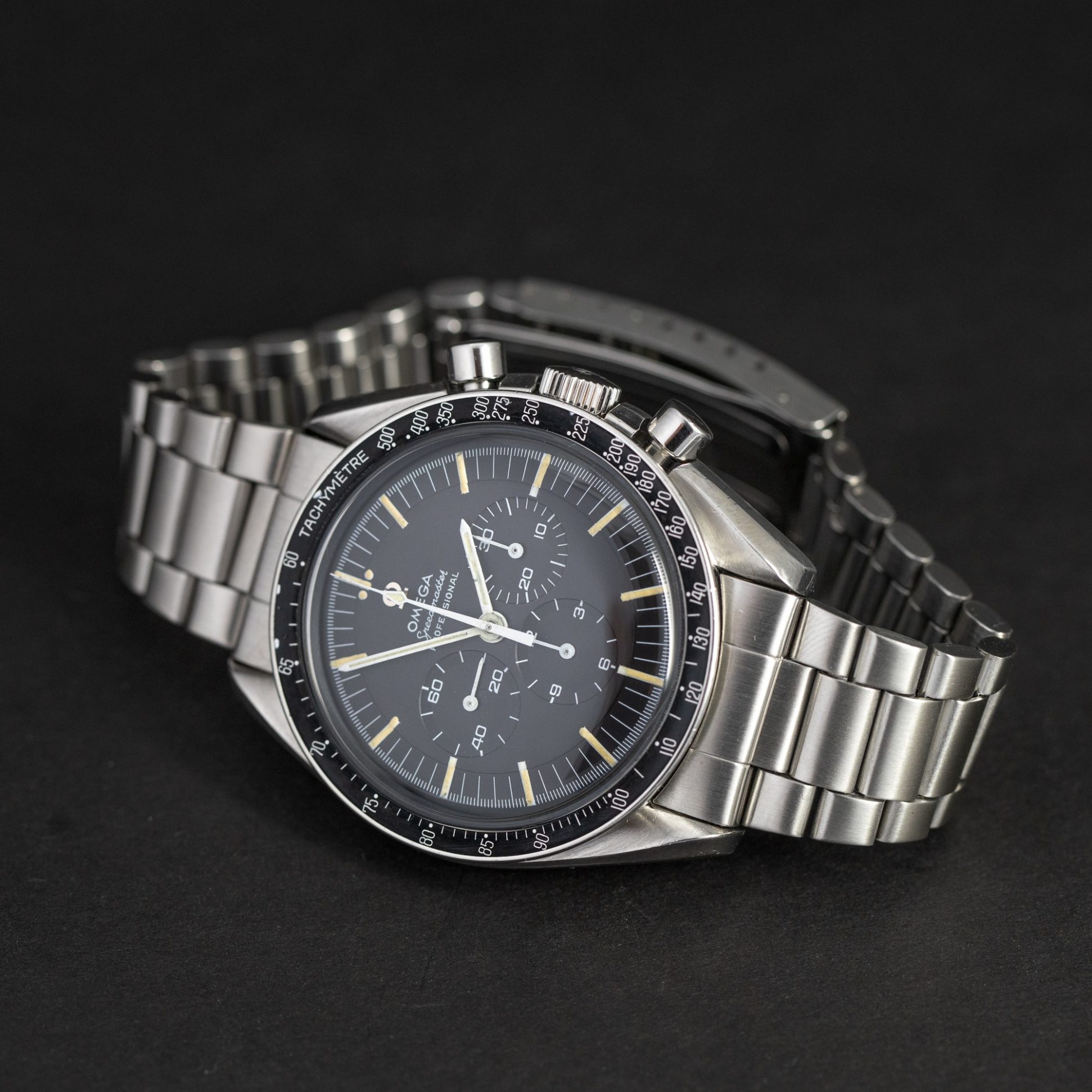 Omega_Speedmaster_67-5.jpg