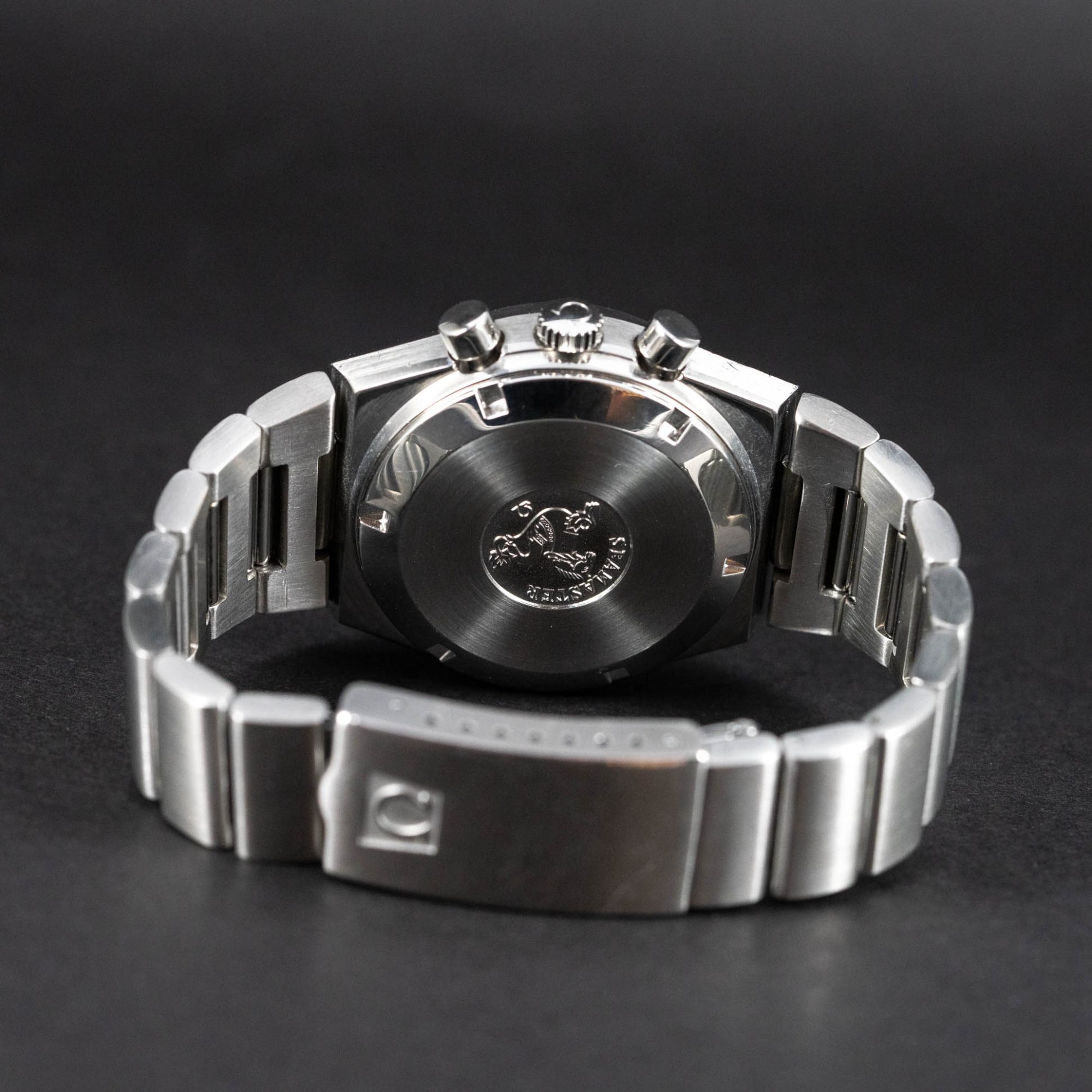 Omega_Speedmaster_Automatic_1975-2.jpg