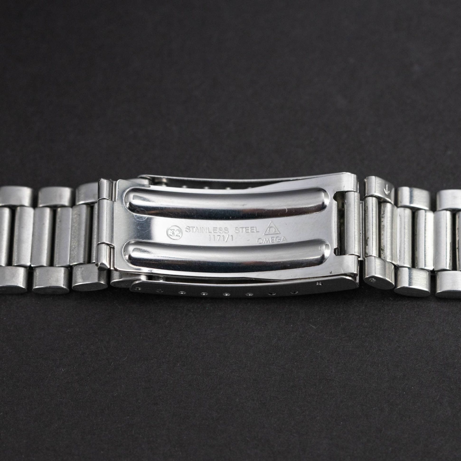 Omega_Speedmaster_Pro_1988-3.jpg