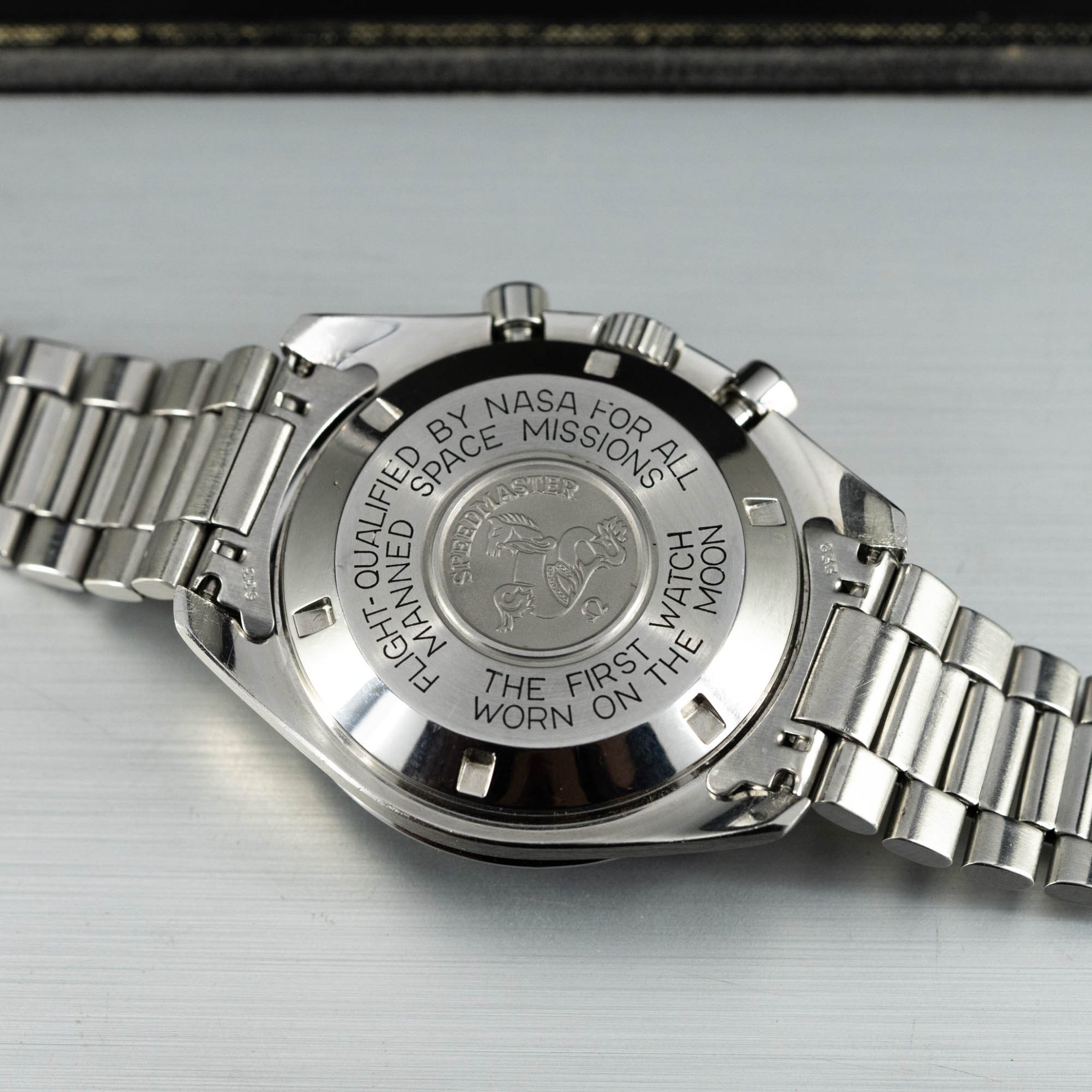 Omega_Speedmaster_Pro_1988-8.jpg