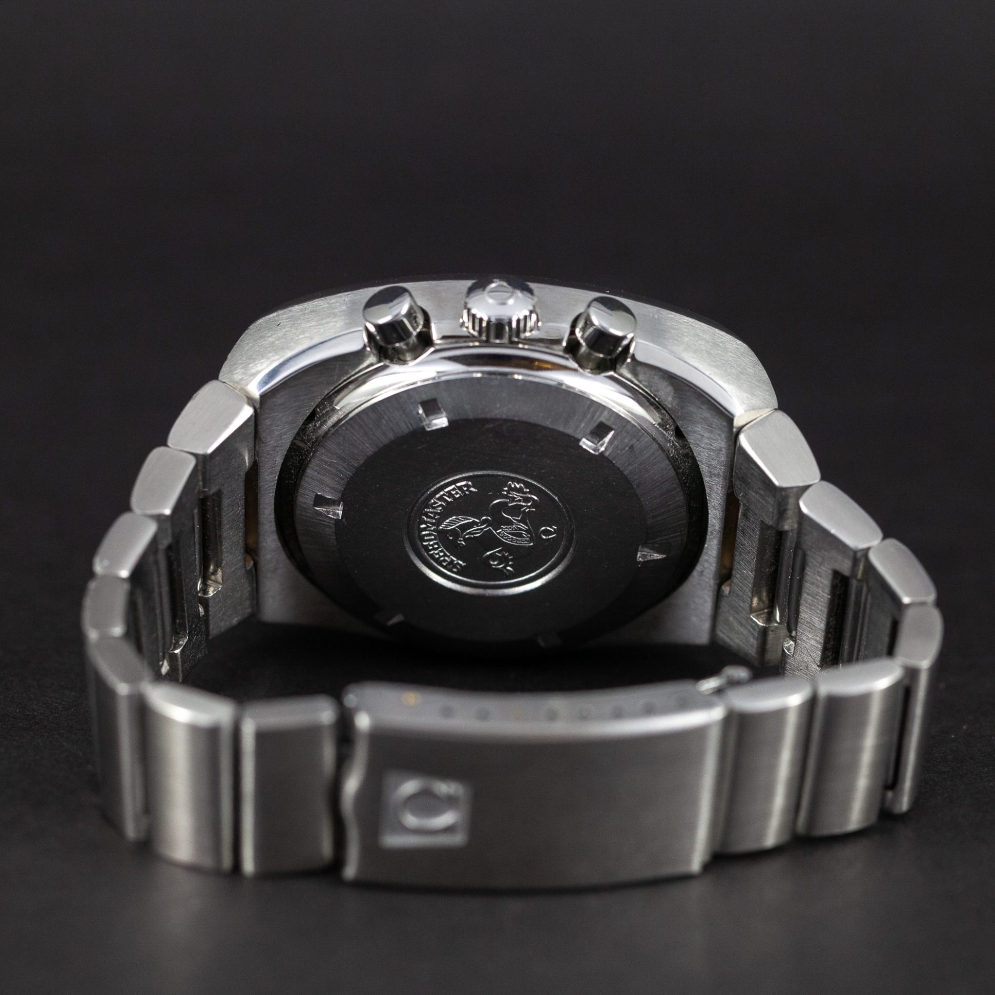Omega_Speedmaster_Prof_125-6.jpg