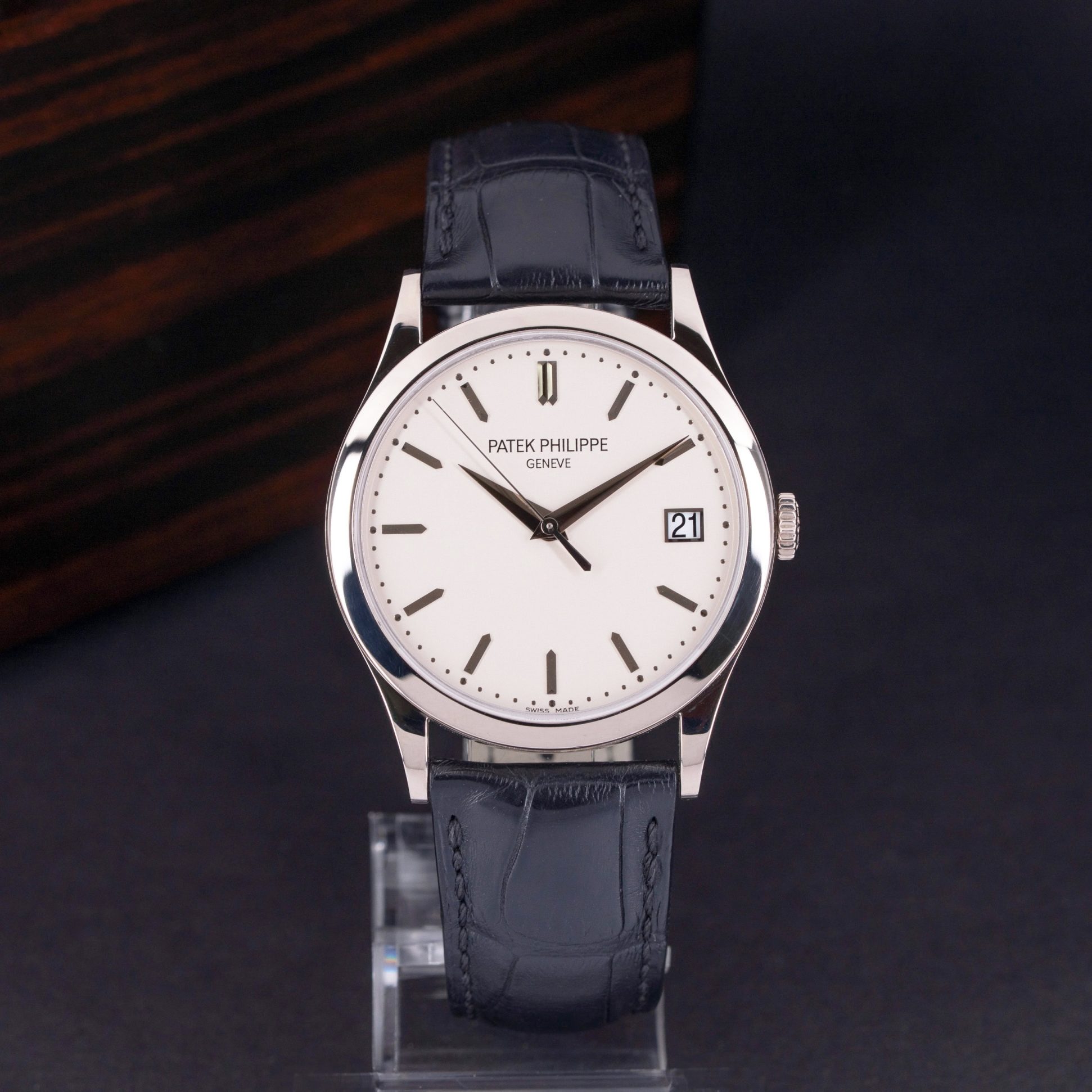 Patek-Philippe-Calatrava-5296G-2012-7