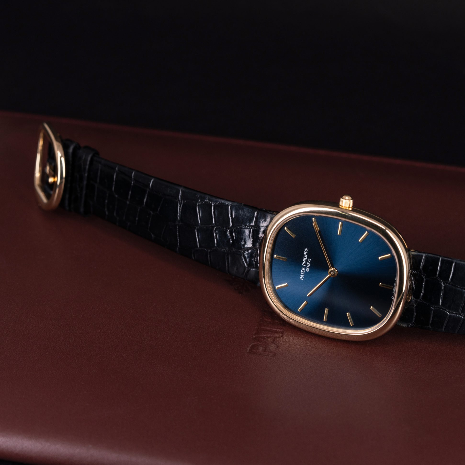 Patek-Philippe-Ellipse-3738-2000-2