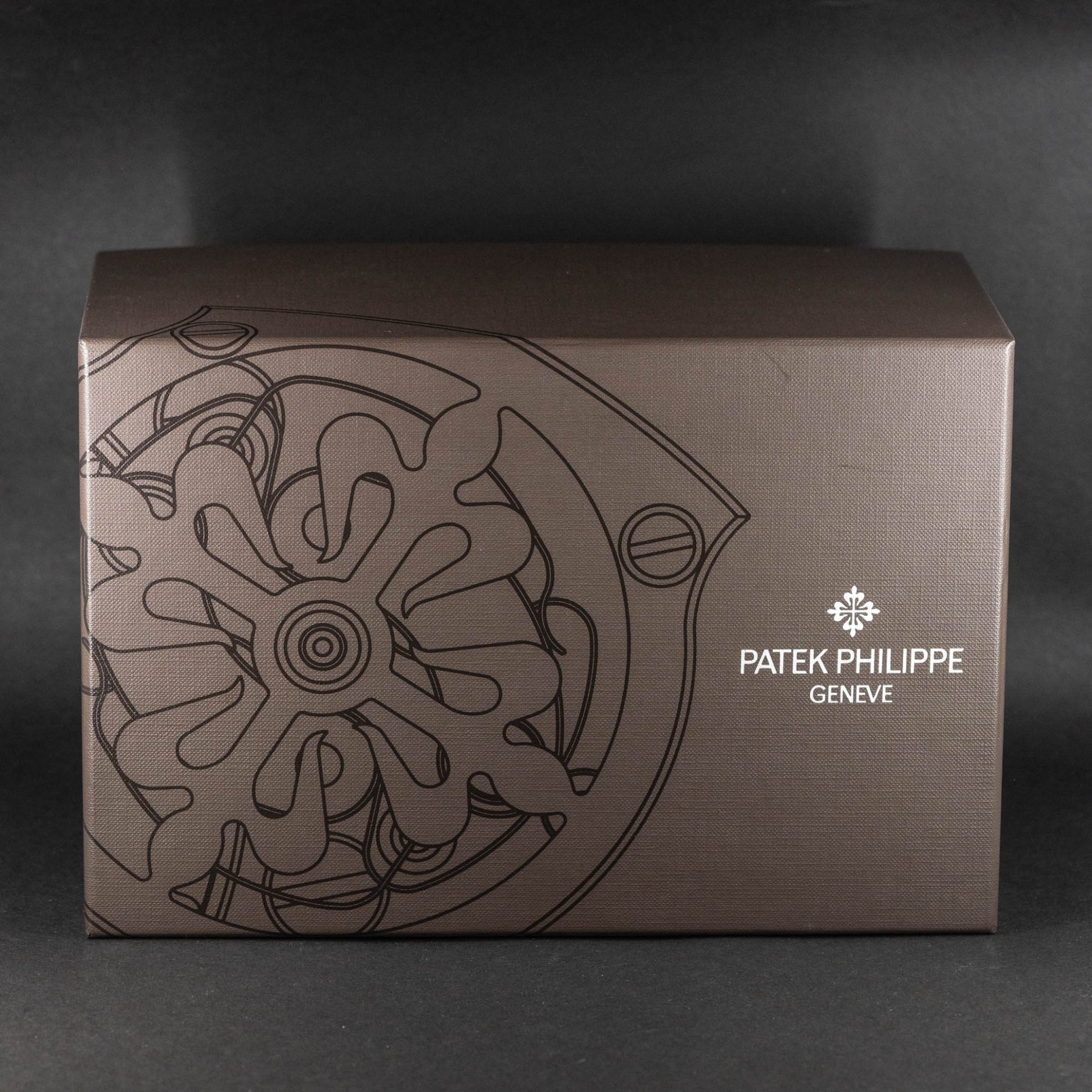 Patek_Philippe_Aquanaut_5167_2018.jpg