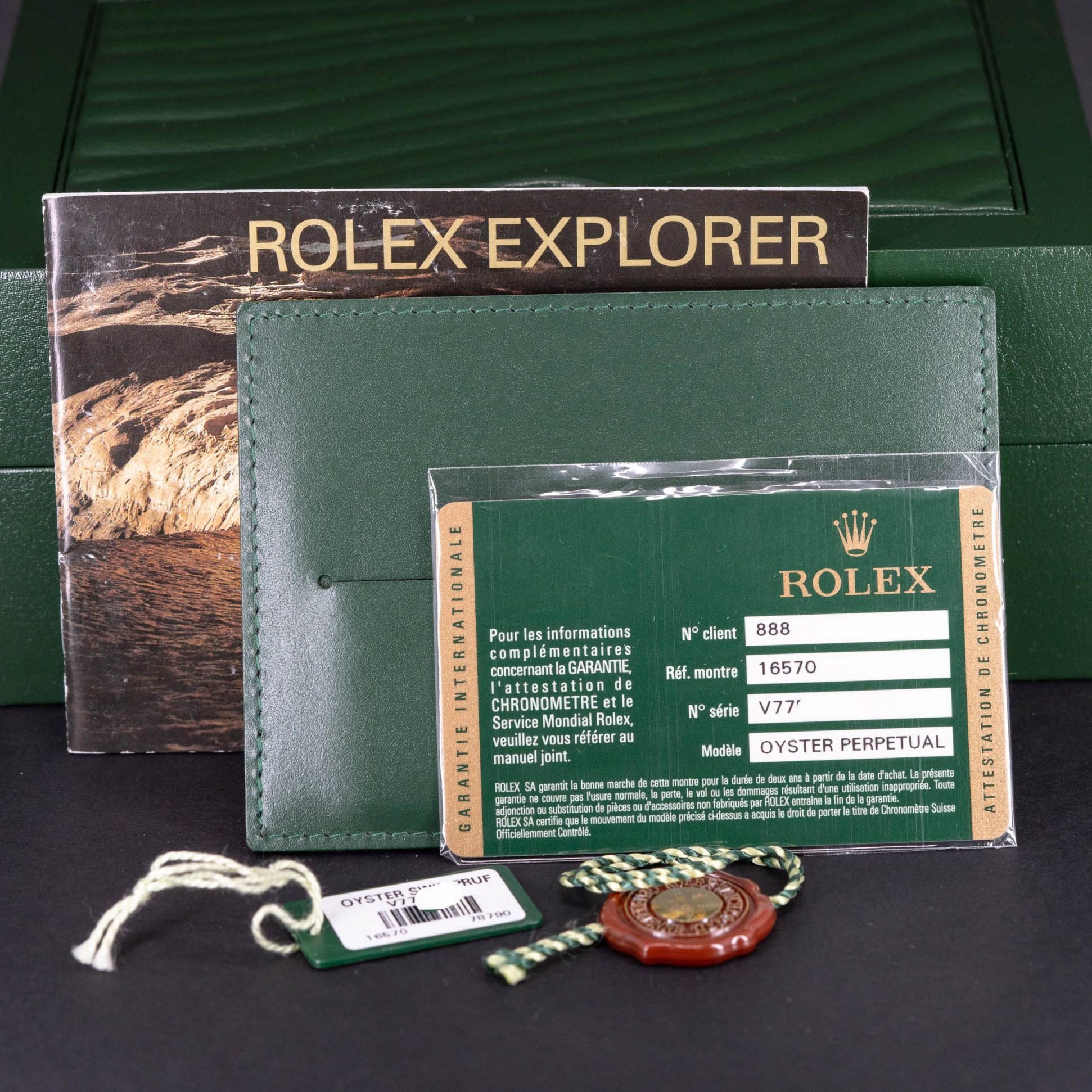 Rolex-Explorer-II-16570-2011-10
