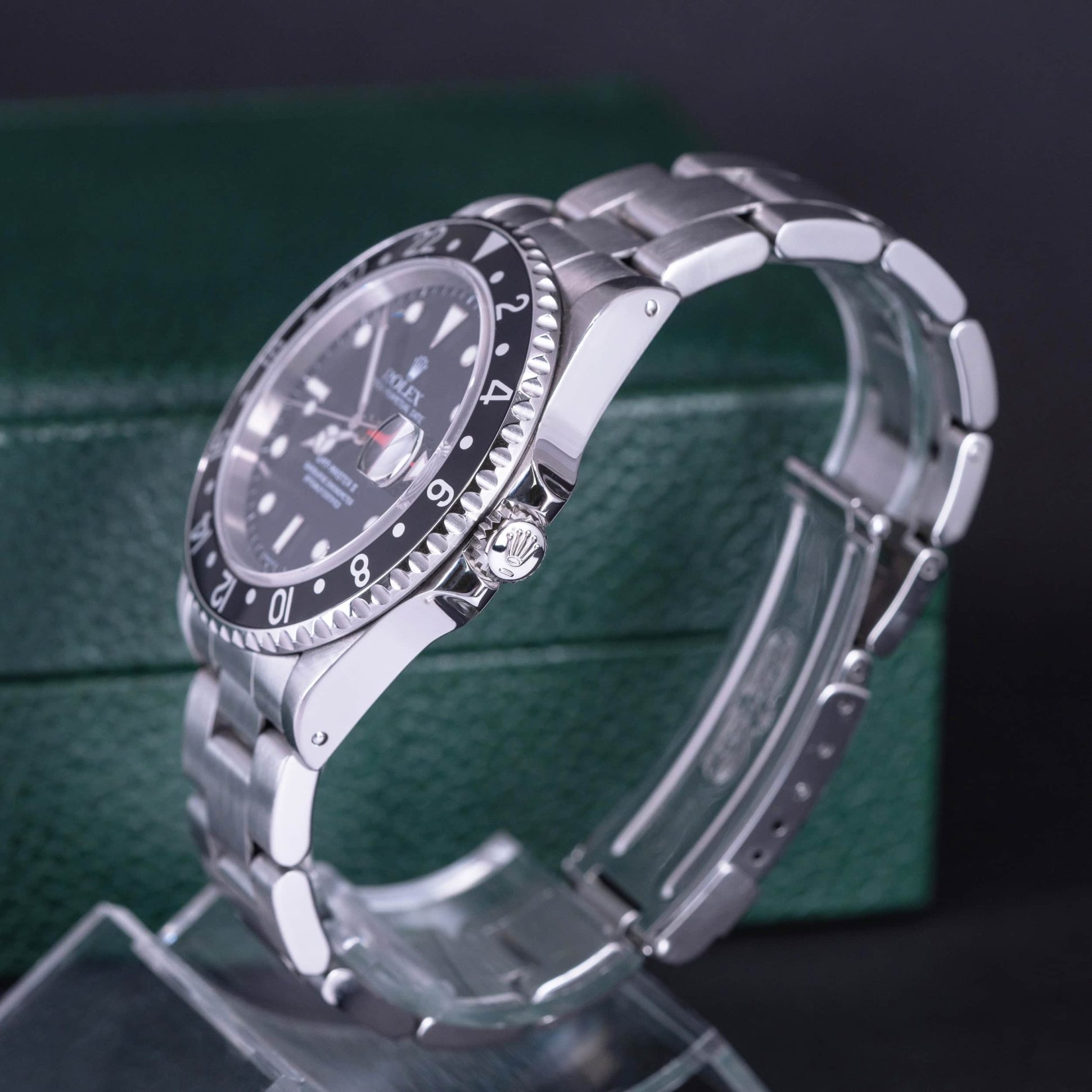 Rolex-GMT-Master-16710-1999-8-1