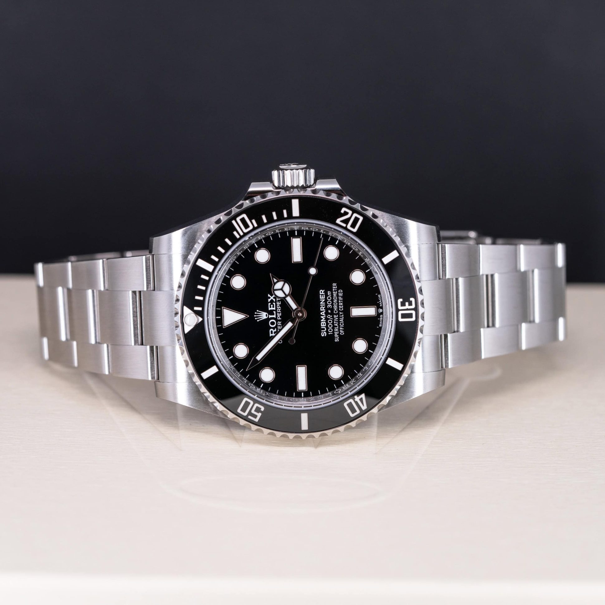 Rolex-Submariner-124060-2024-3