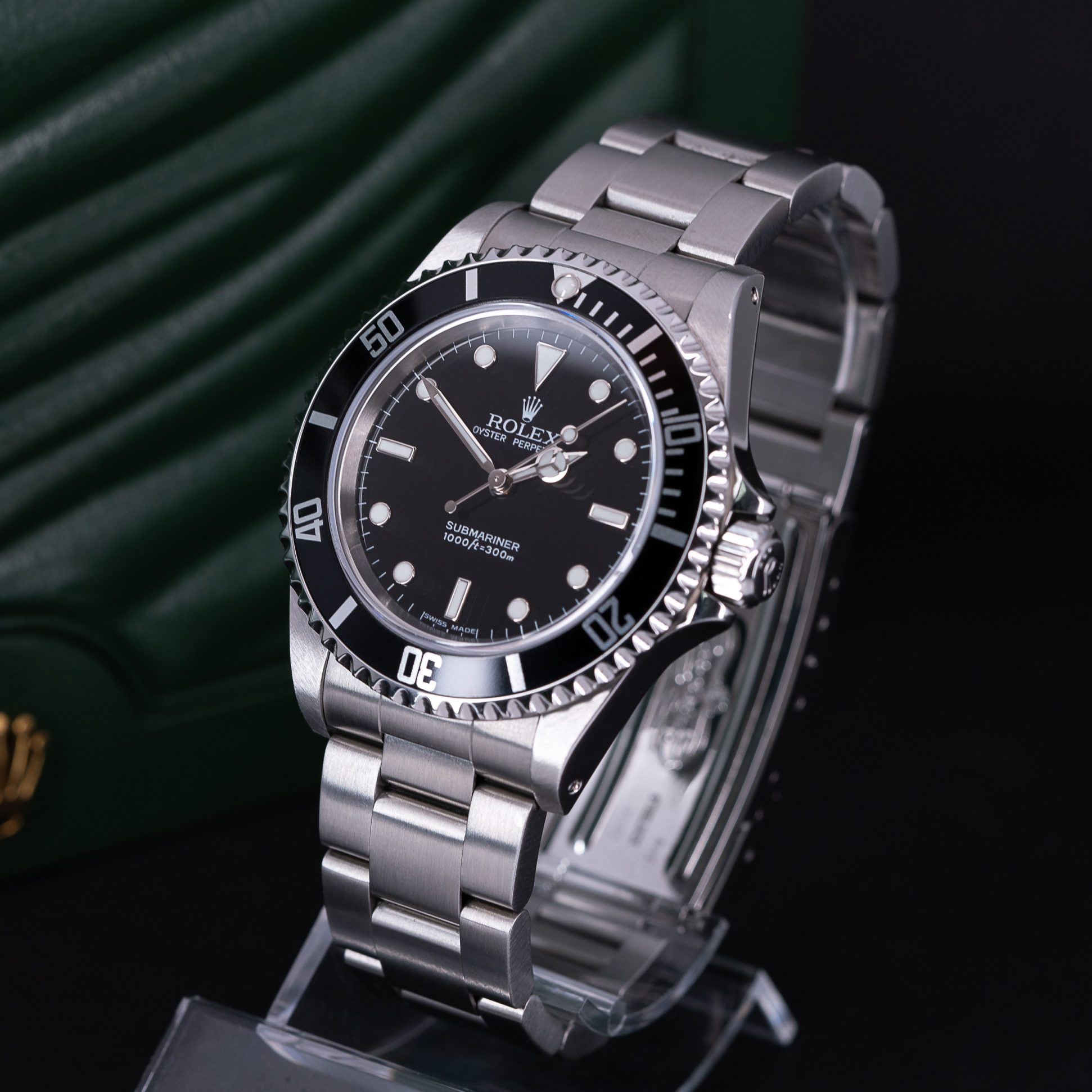 Rolex-Submariner-14060M_2005-4.jpg