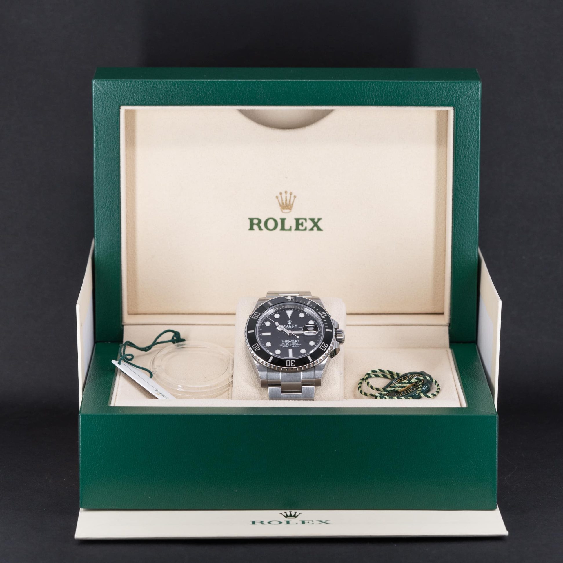 Rolex-Submariner-Date-126610LN-2021-8