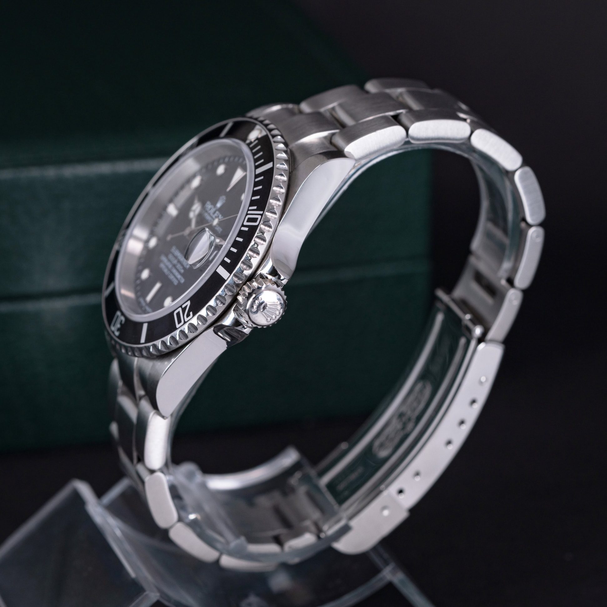 Rolex-Submariner-Date-16610T-2006-3
