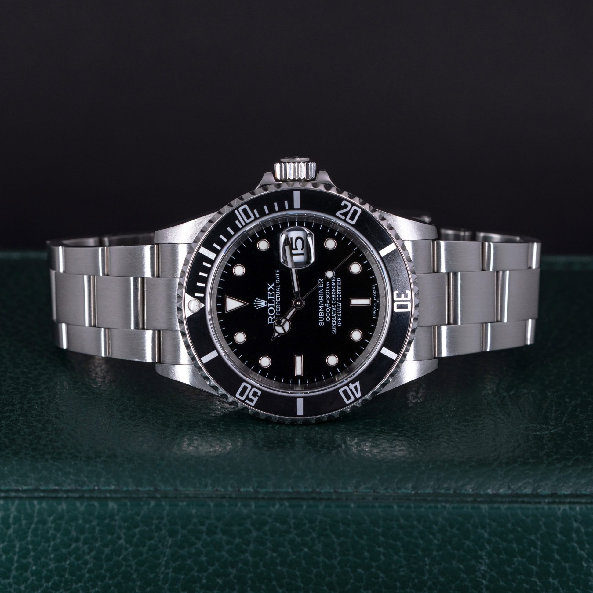 Rolex-Submariner-Date-16610T-2006-5