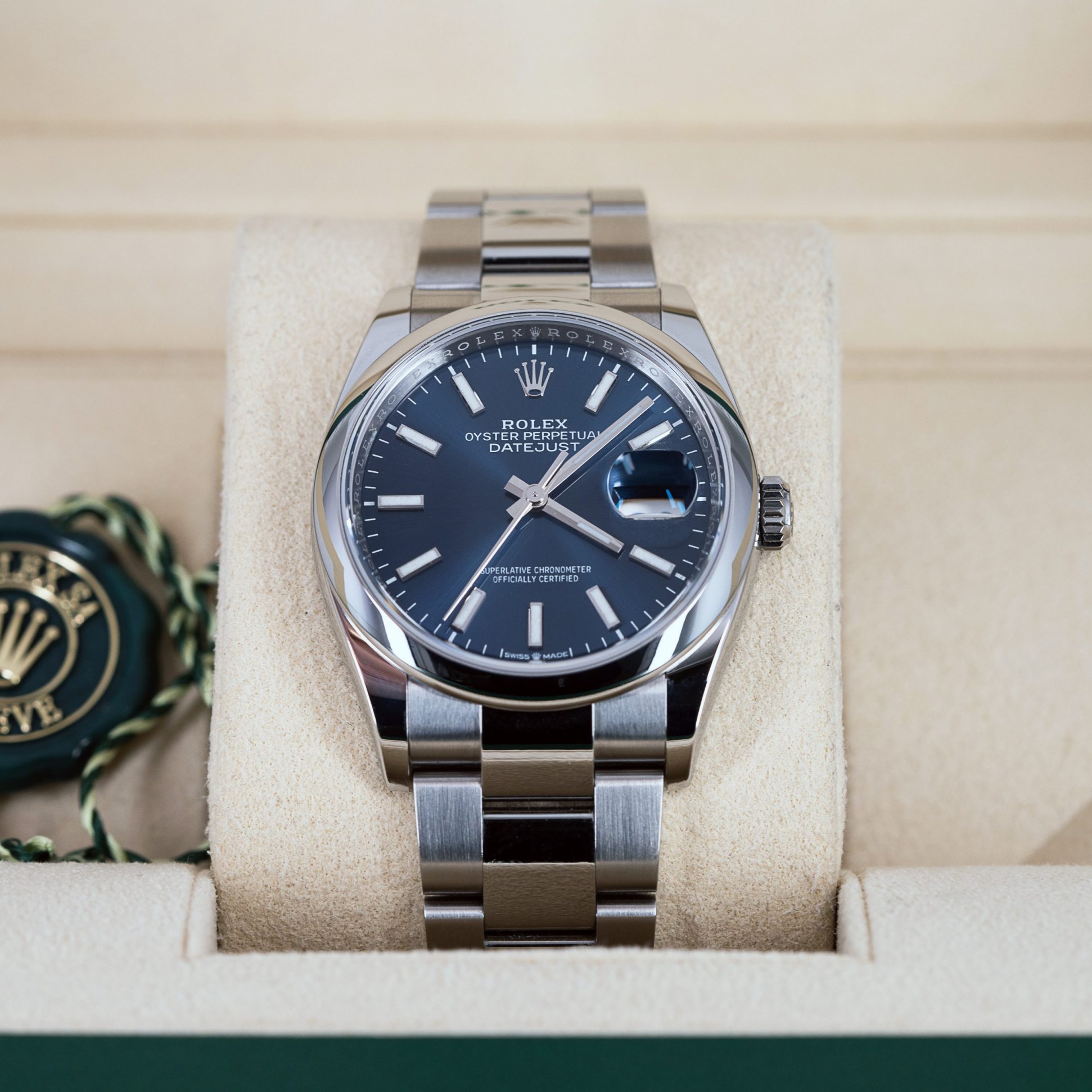 Rolex_Datejust_126200_2022-2.jpg