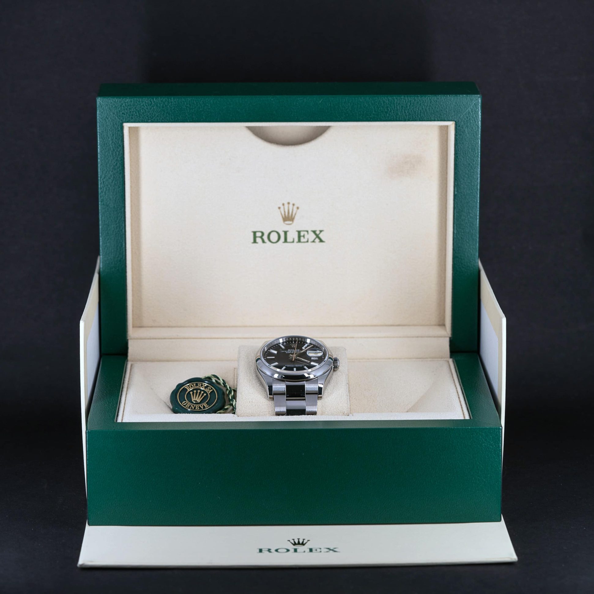 Rolex_Datejust_126200_2022.jpg
