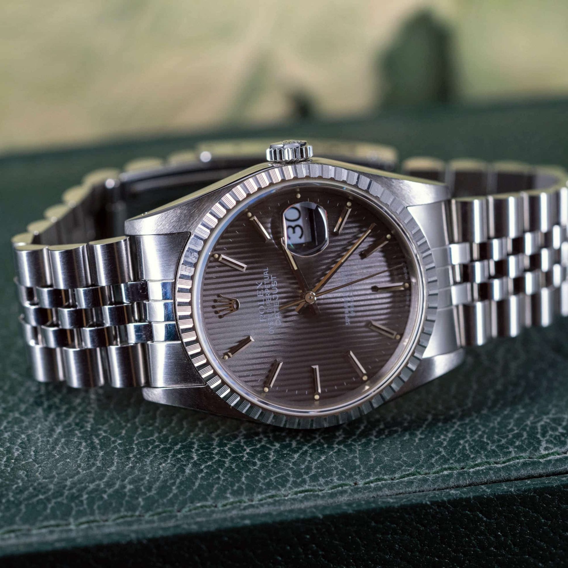 Rolex_Datejust_16220-6.jpg