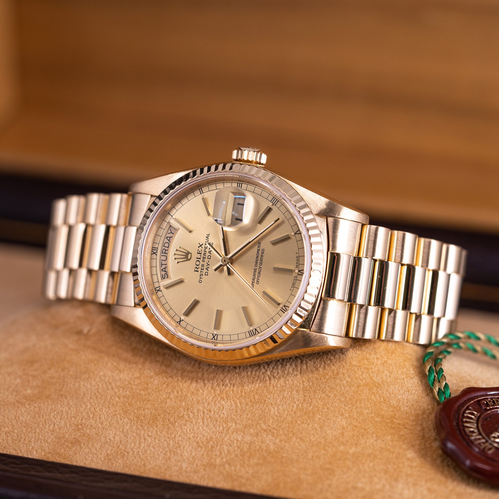 Rolex_Day-Date_18038_1985-3.jpg