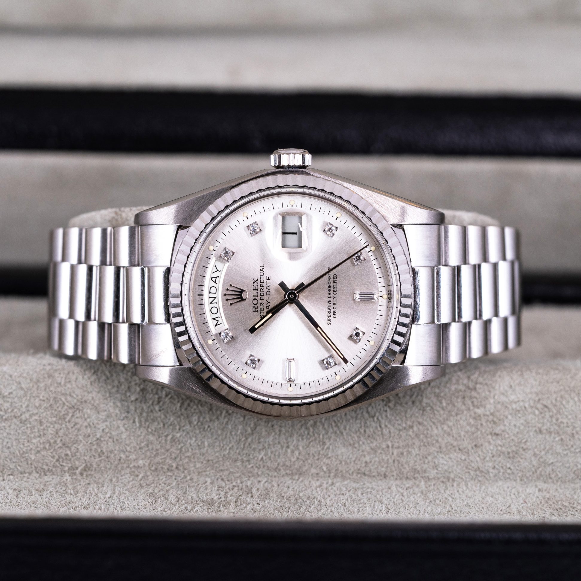 Rolex_Day-Date_1803_1977-2-1.jpg