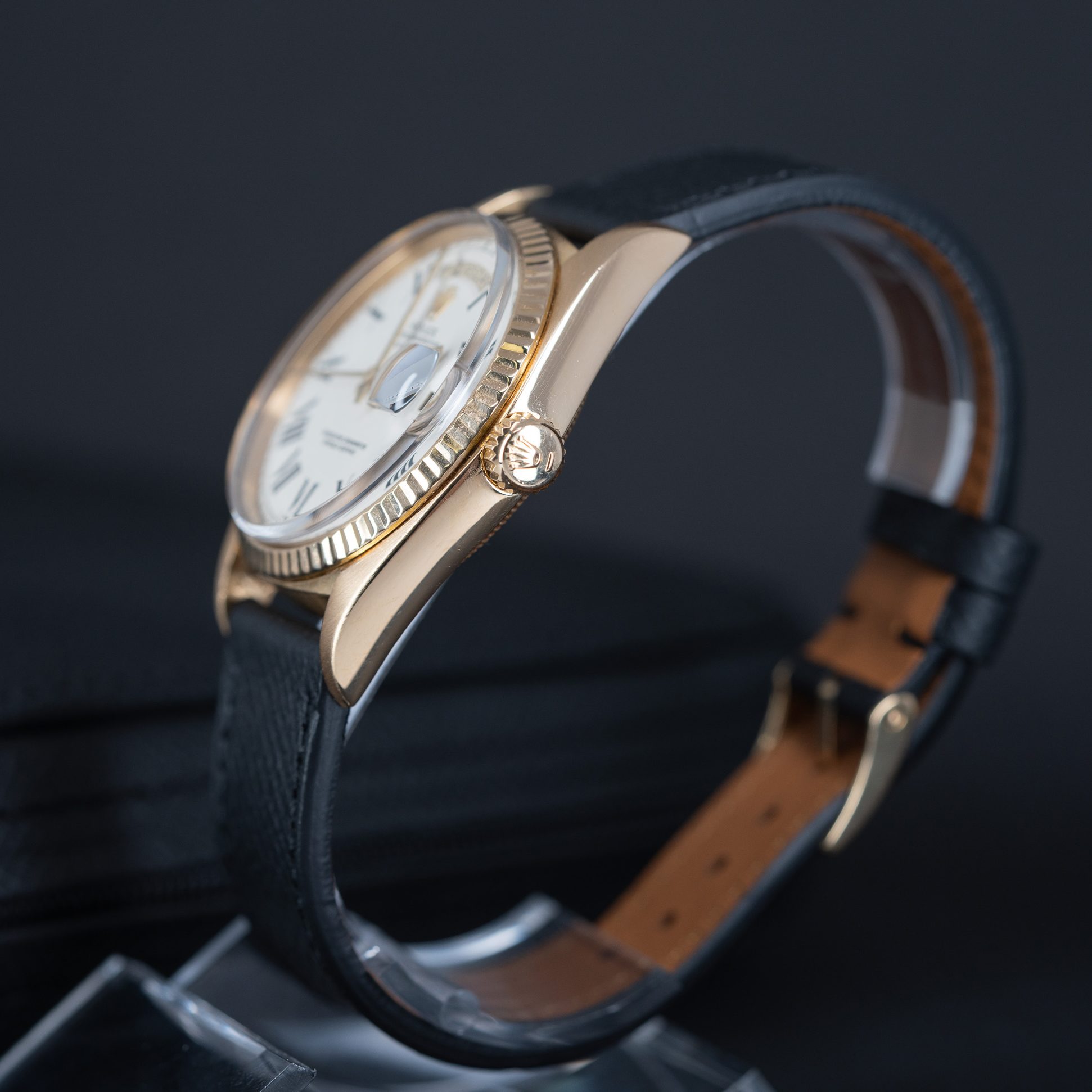 Rolex_Day-Date_1803_1977-9-2.jpg