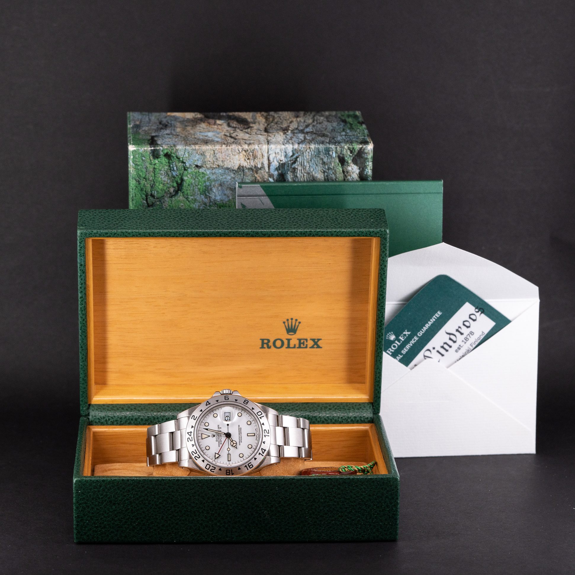 Rolex_Explorer-II_16570_1991-8.jpg