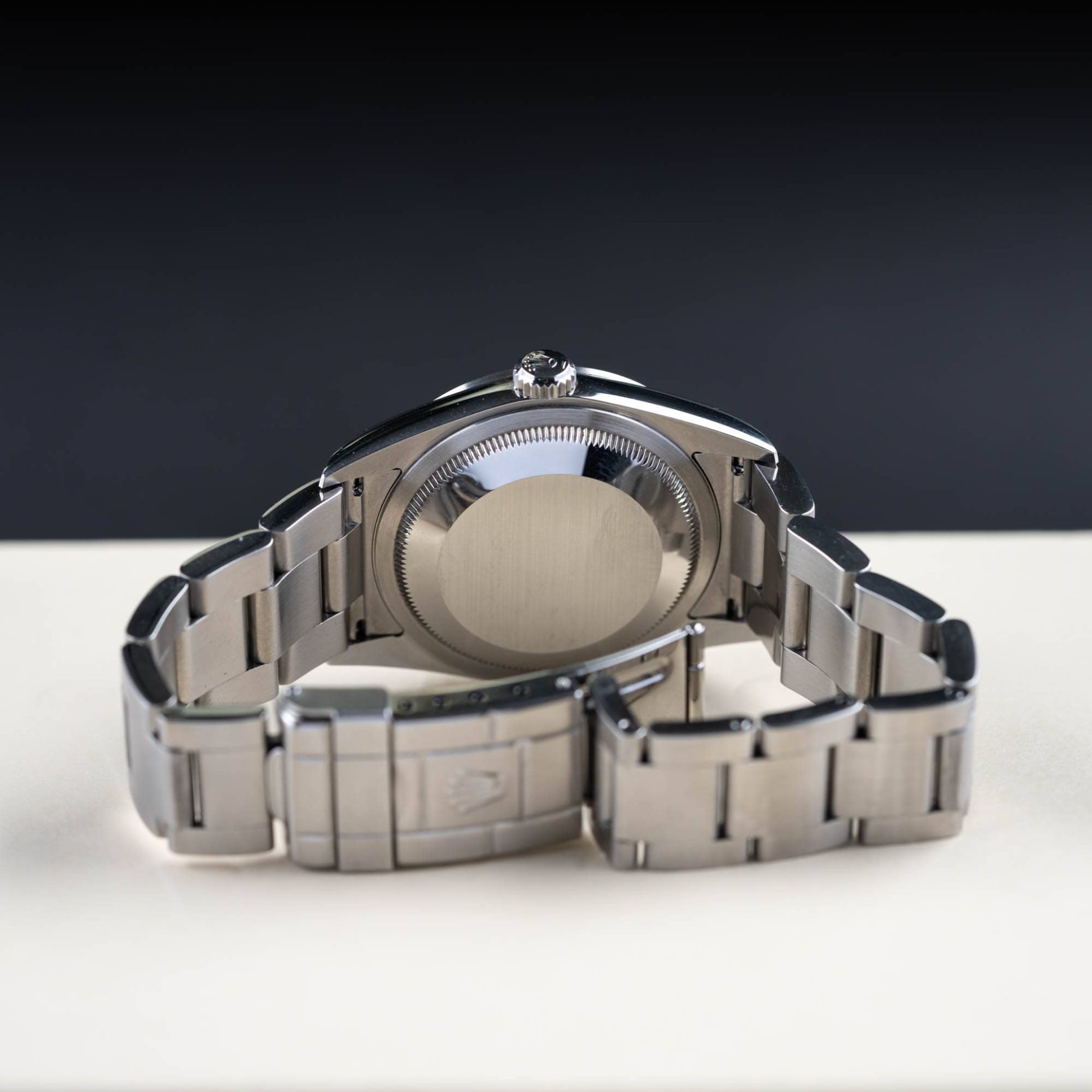 Rolex_Explorer_114270_2003-6.jpg
