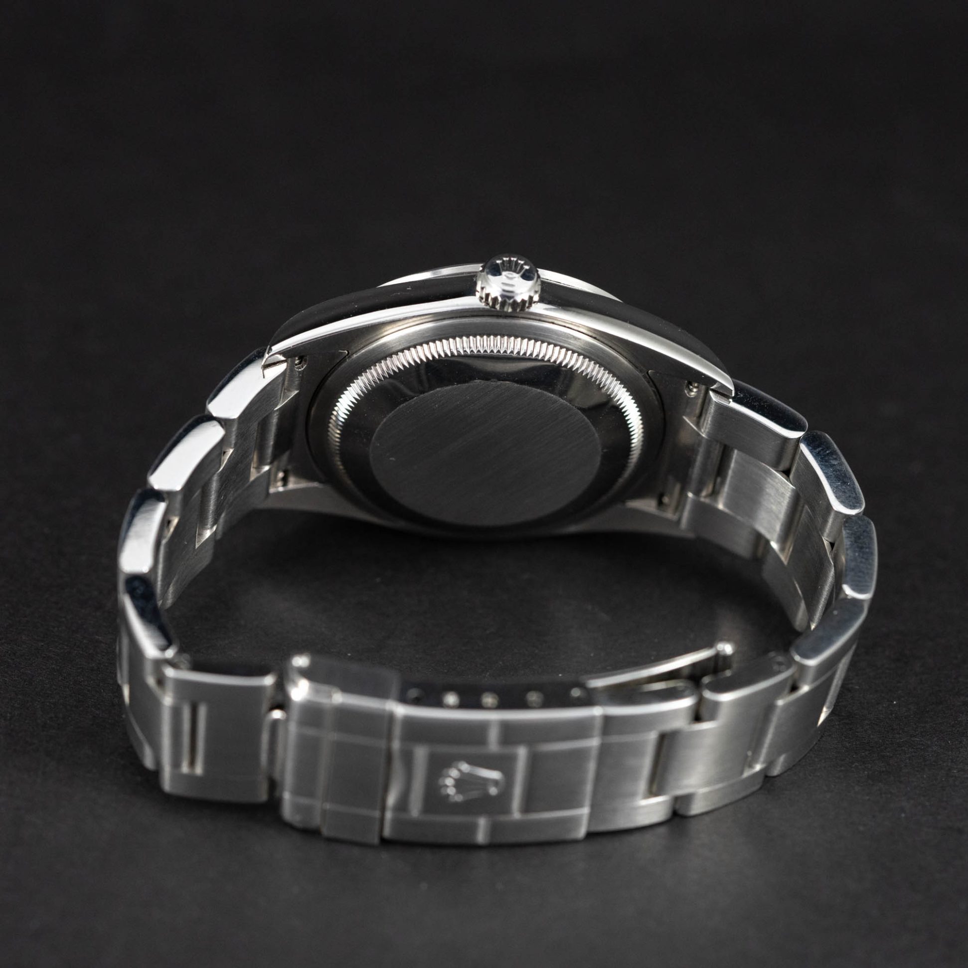 Rolex_Explorer_114270_2006-7.jpg