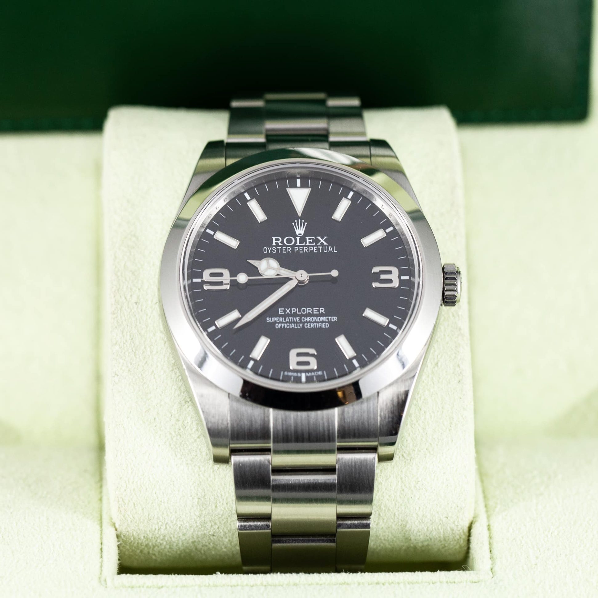 Rolex_Explorer_39_2012-2.jpg