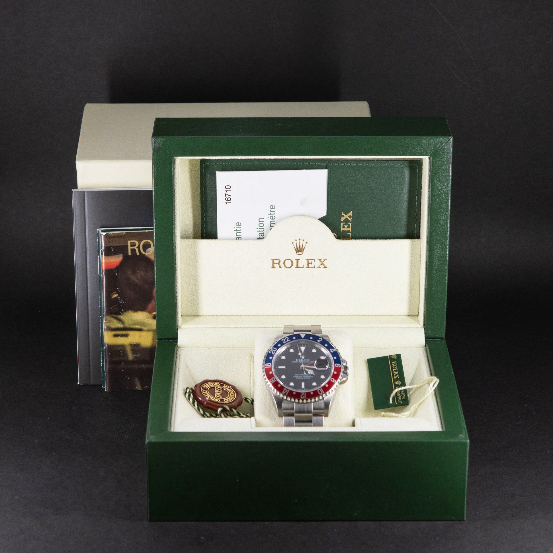 Rolex_GMT-Master-II_16710T.jpg
