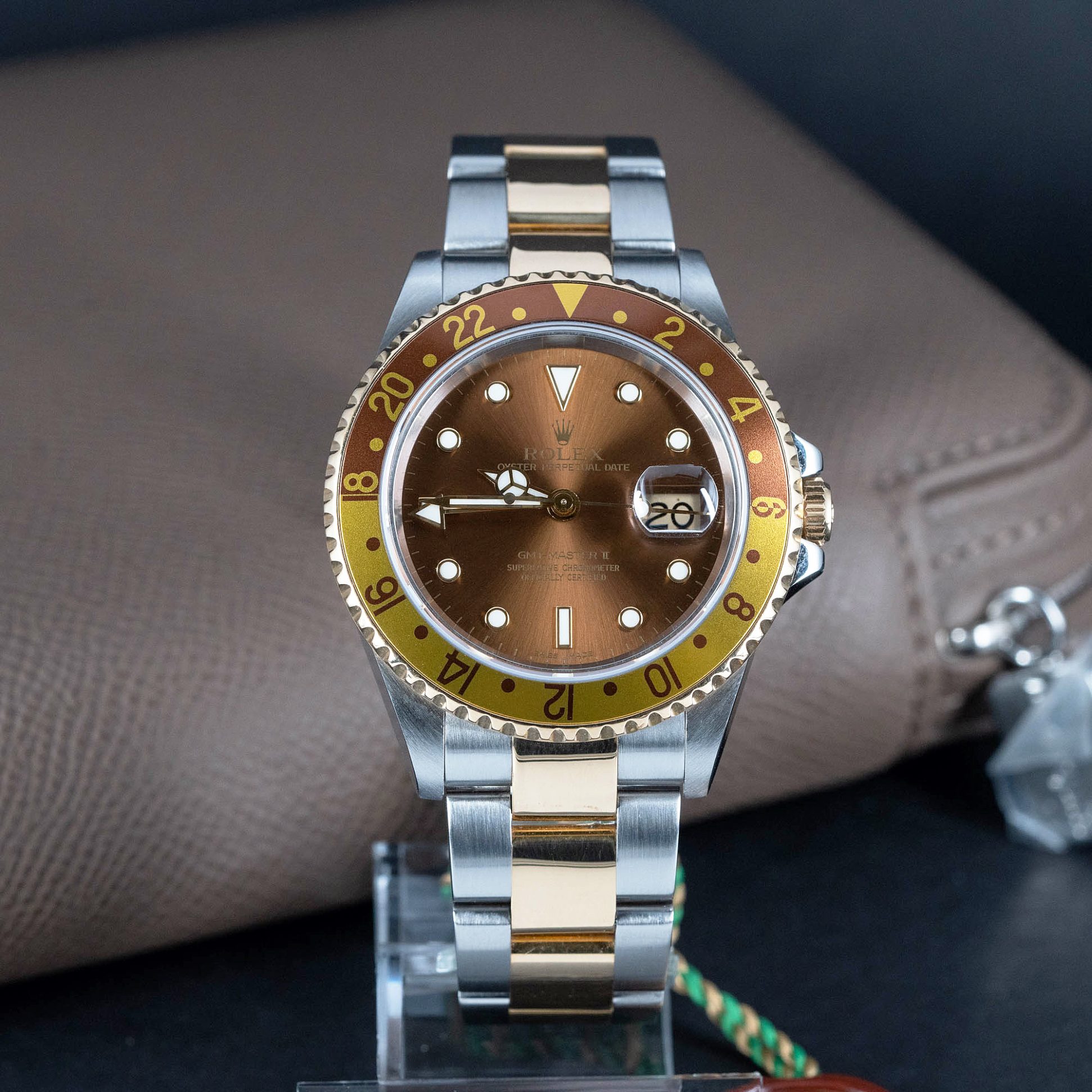 Rolex_GMT-Master_16713-2.jpg