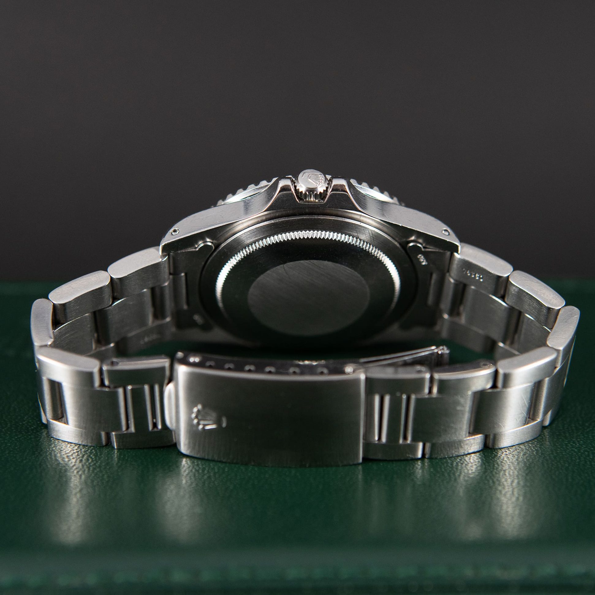 Rolex_GMT-Master_1675_1977-6-1.jpg