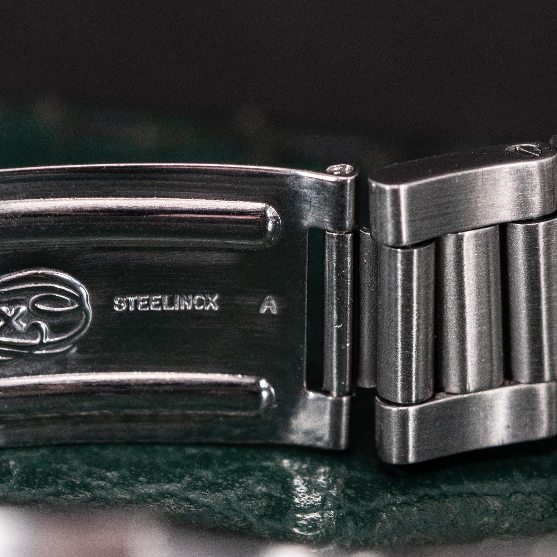 Rolex_GMT-Master_1675_1977_musta-11.jpg