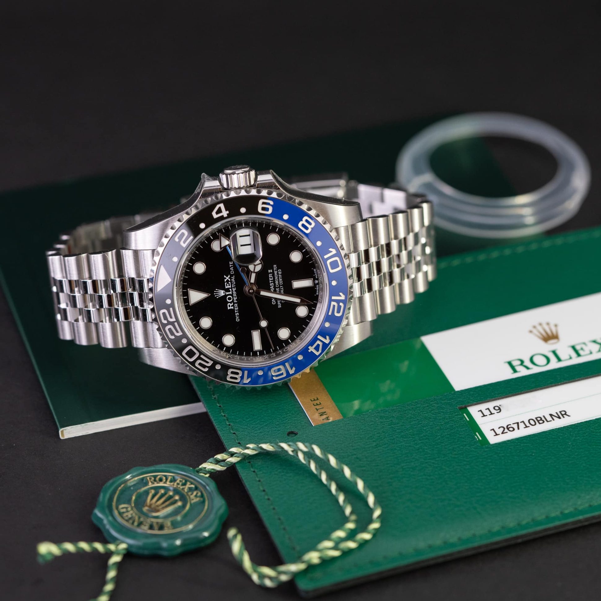 Rolex_GMT-Master_Batgirl_126710BLNR_2020-4.jpg
