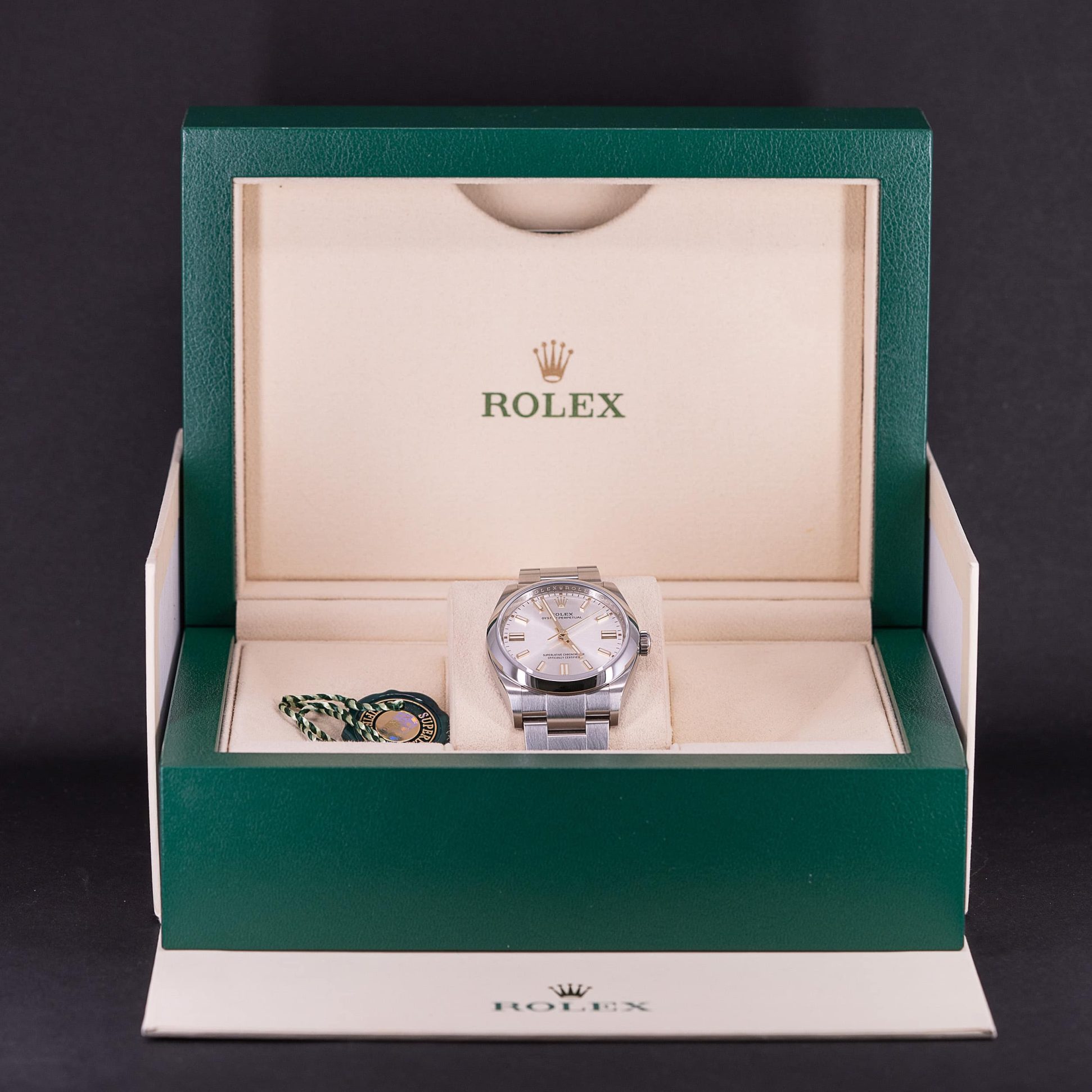 Rolex_Oyster-Perpetual-36_126000_2021.jpg