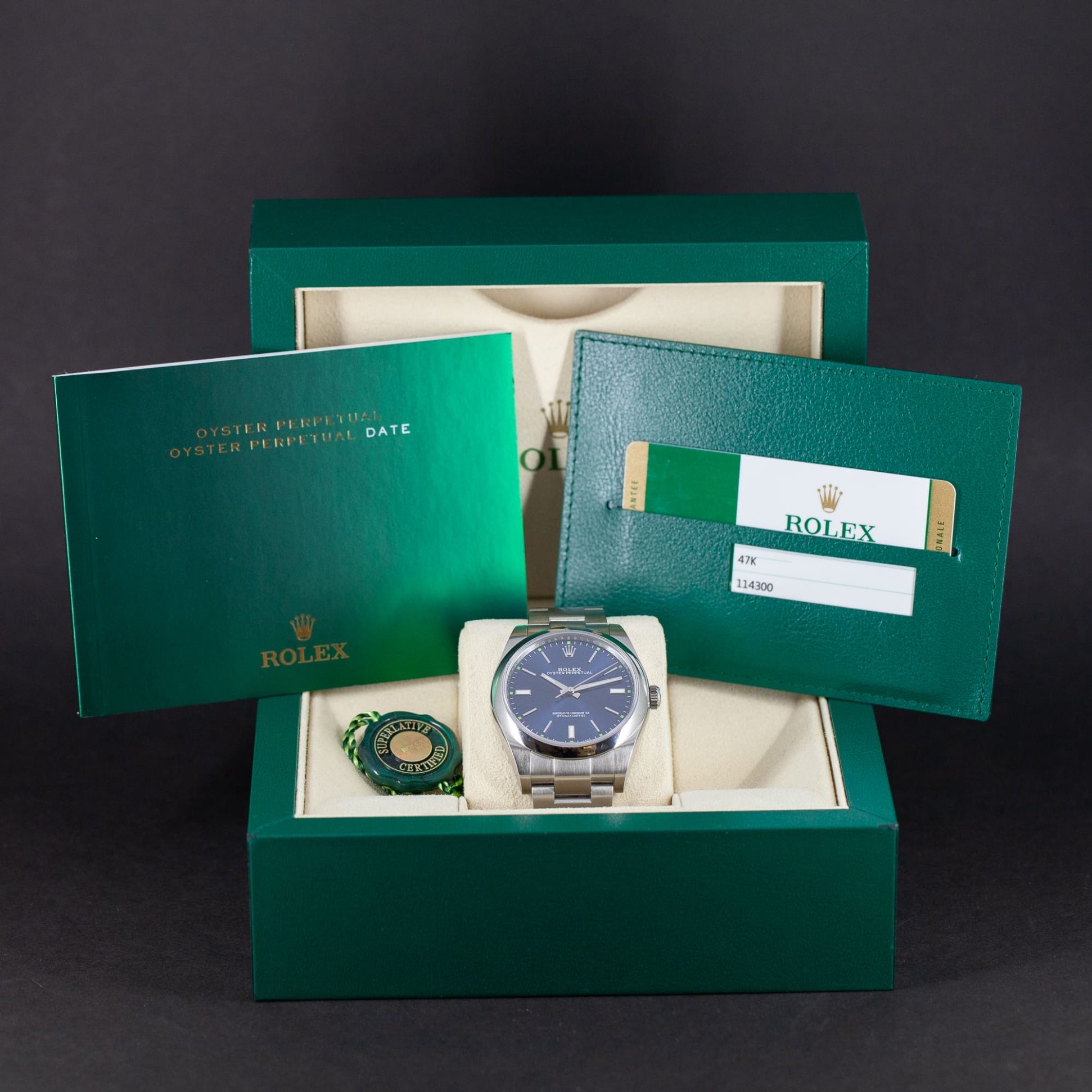 Rolex_Oyster_Perpetual_114300-5.jpg