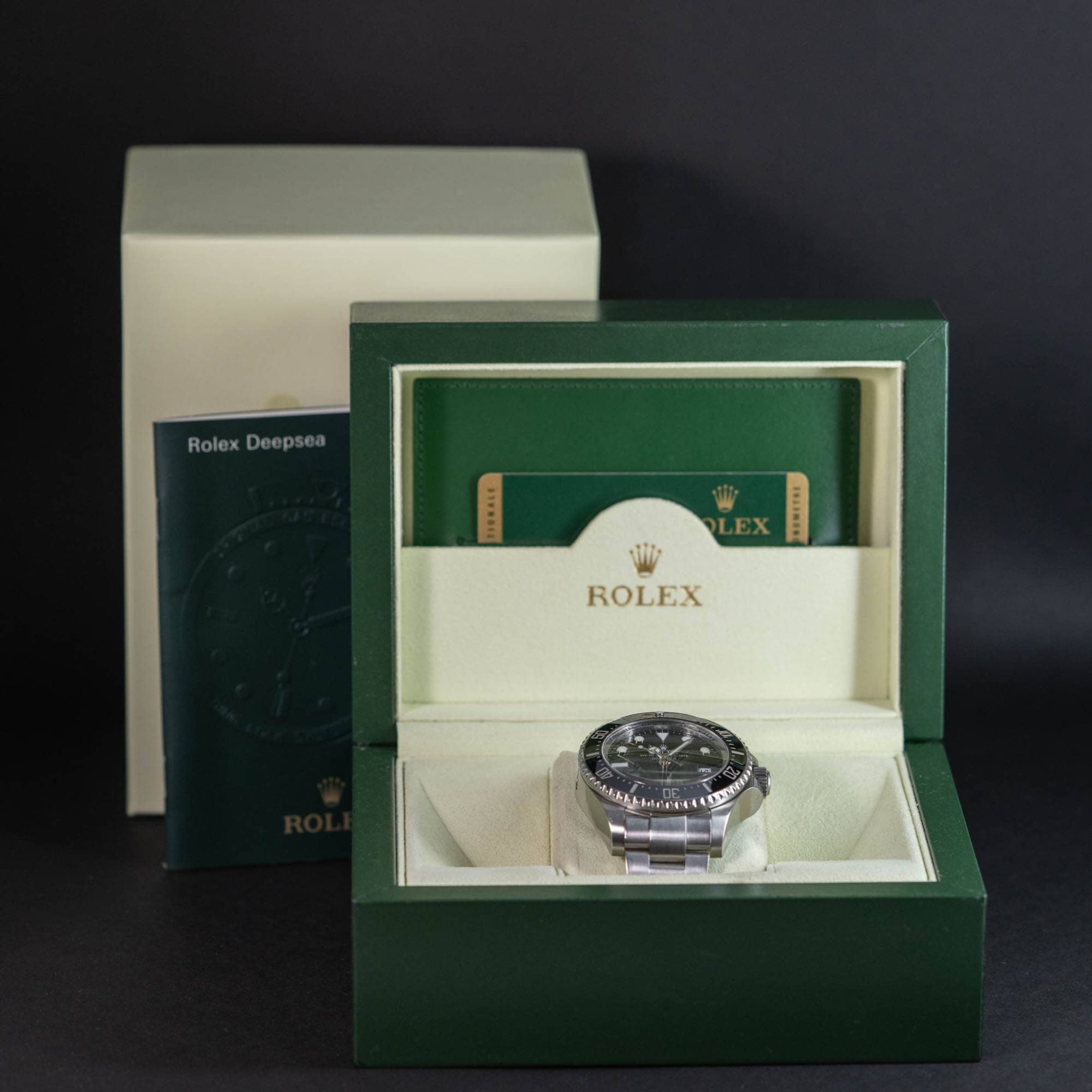 Rolex_Sea-Dweller_Deep-Sea_2011.jpg