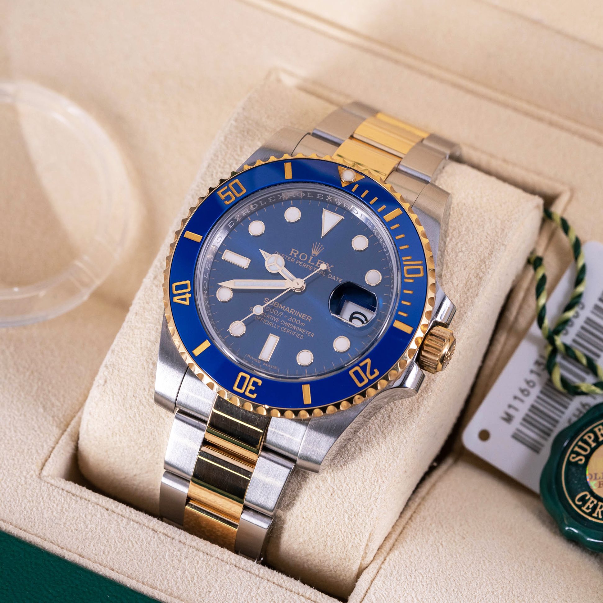 Rolex_Submariner_116613LB_2016-2.jpg