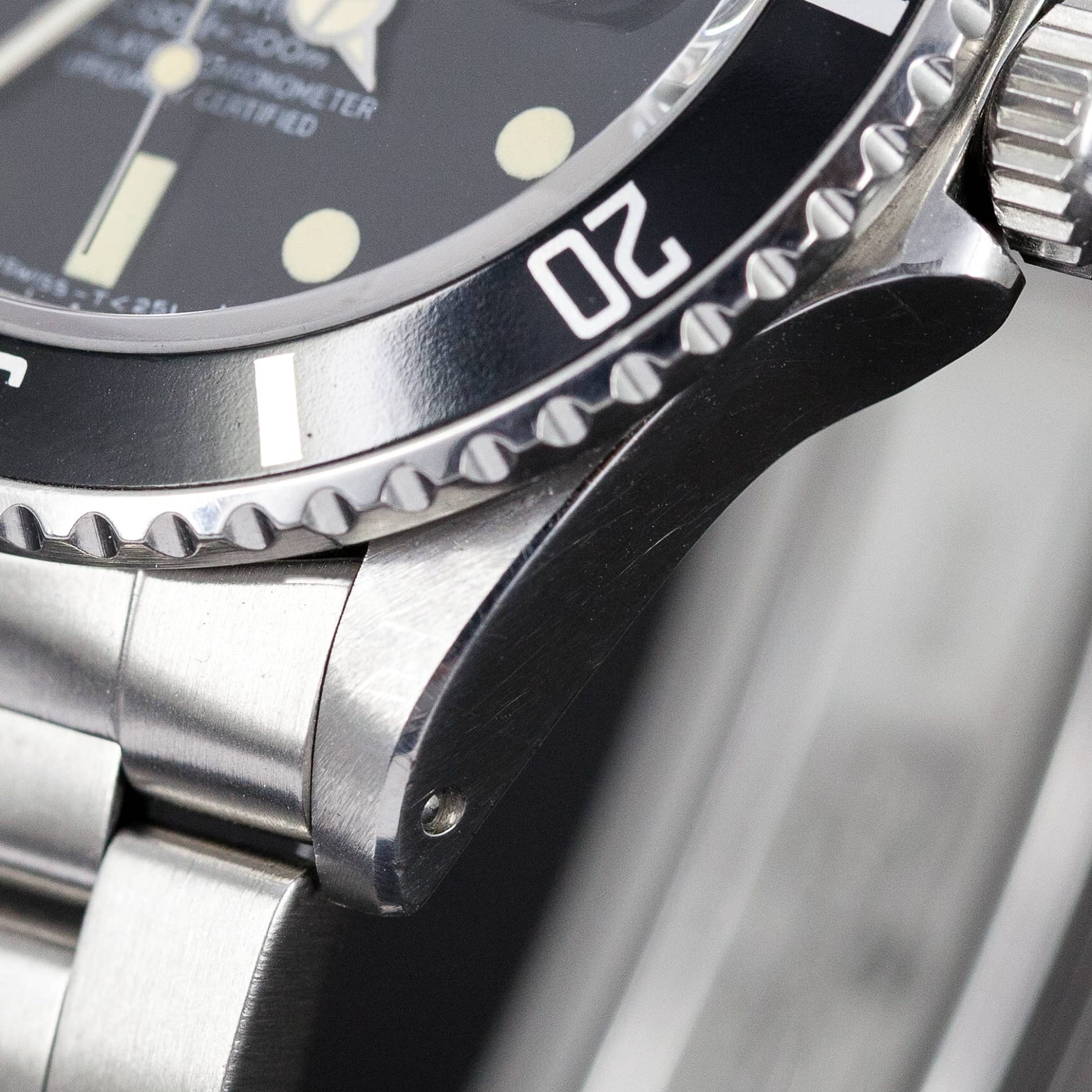 Rolex_Submariner_16800_1982-12.jpg