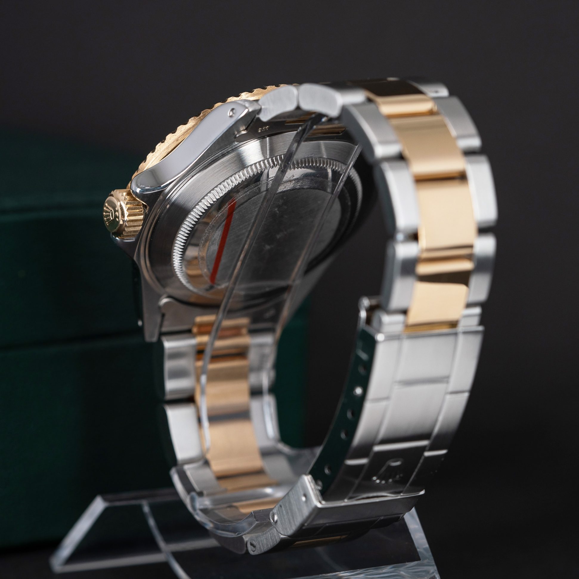 Rolex_Submariner_16803_1987-5.jpg