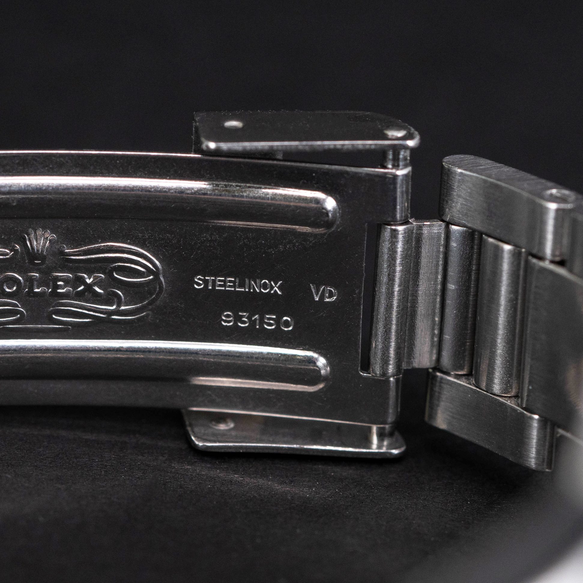 Rolex_Submariner_1680_1979-7.jpg