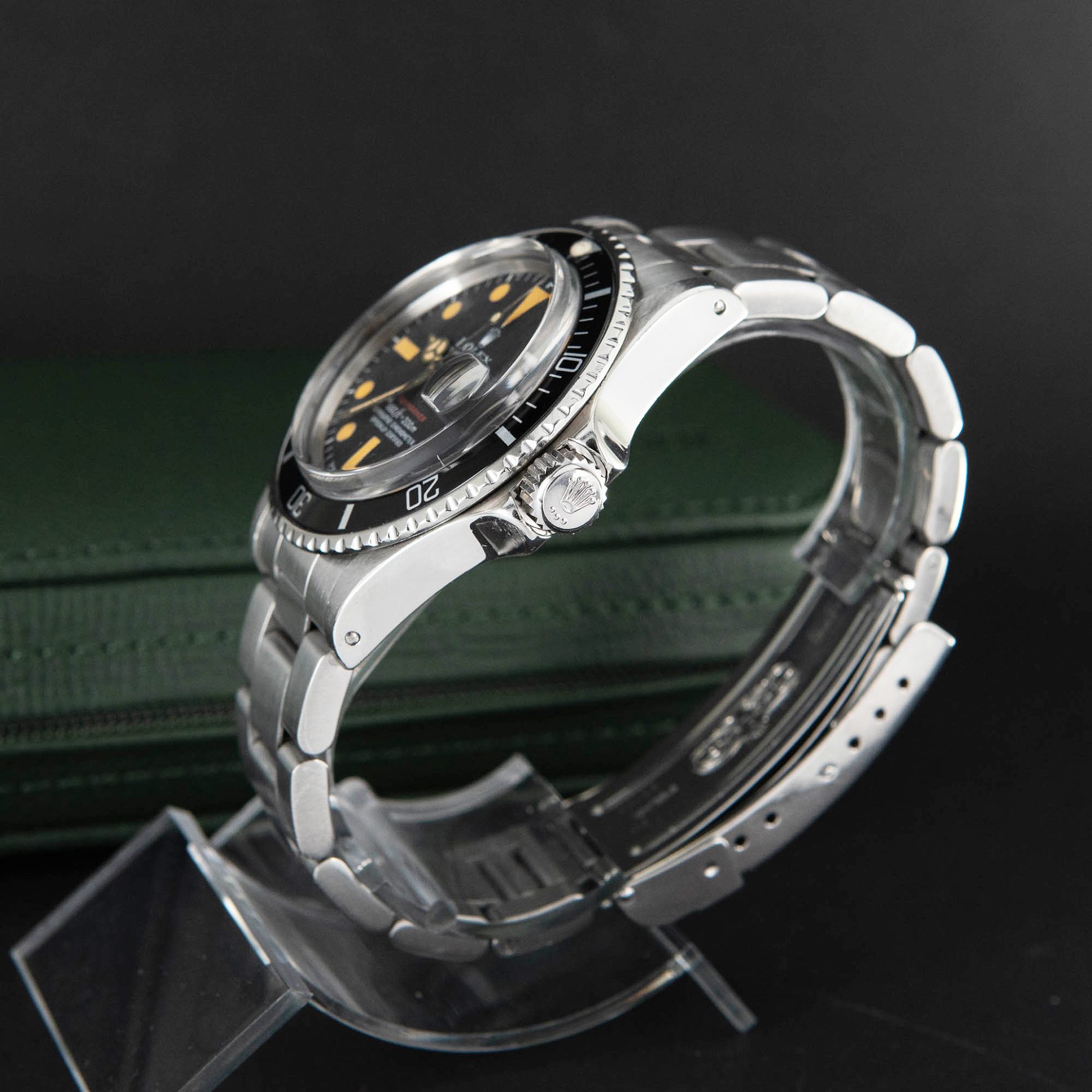 Rolex_Submariner_1680_Red_1974-7.jpg