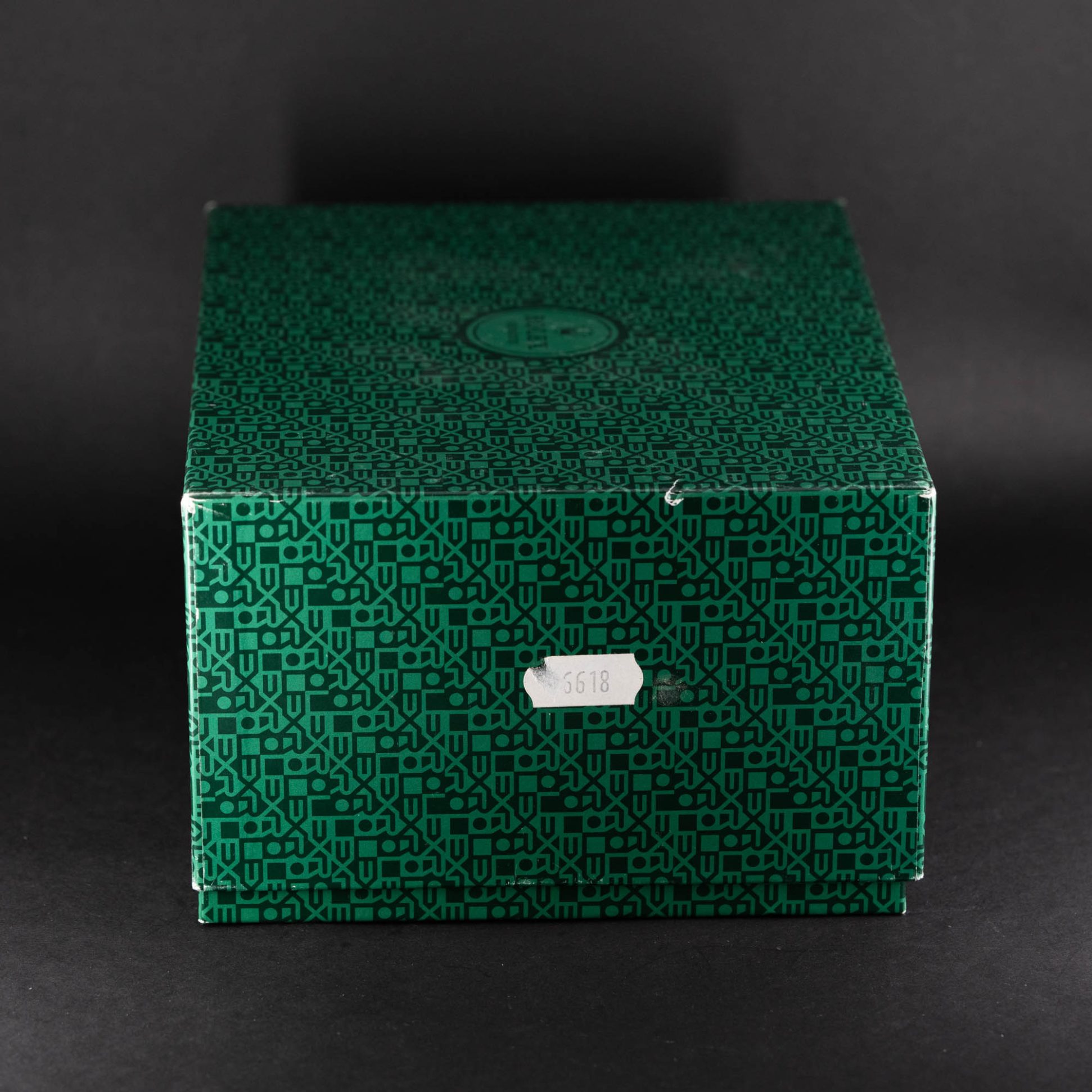Rolex_Submariner_18k_16618_1990-6.jpg